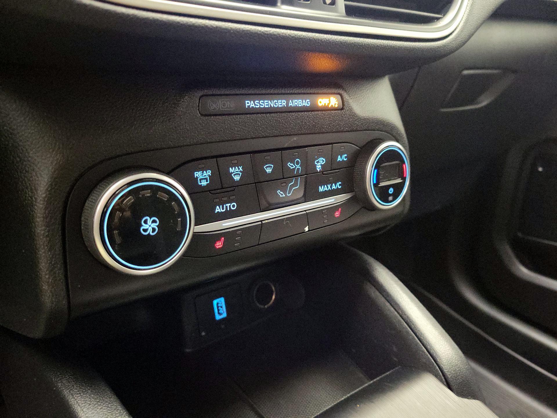 Thumbnail: 2020 Ford Escape - 17