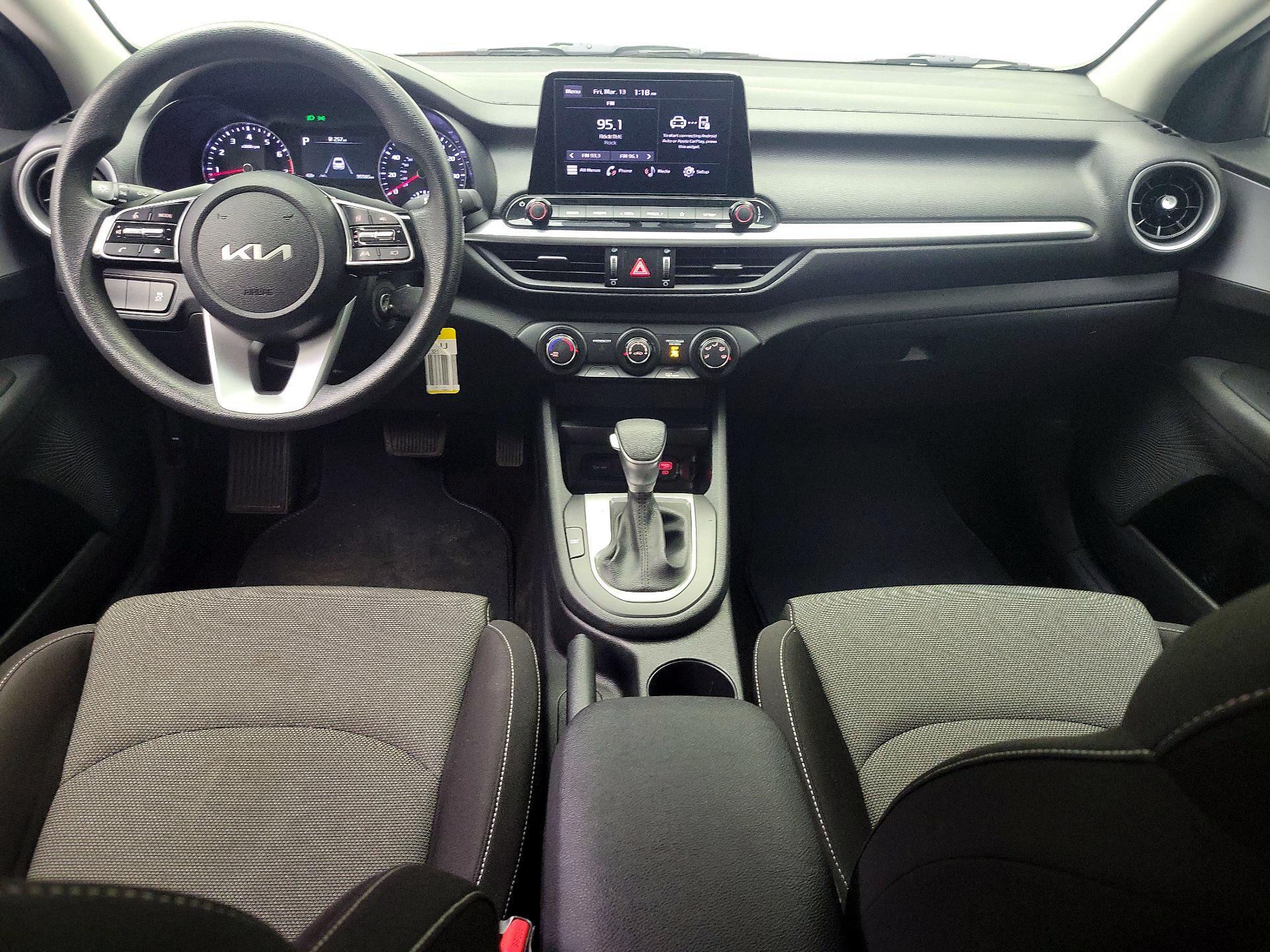 Thumbnail: 2024 Kia Forte - 9