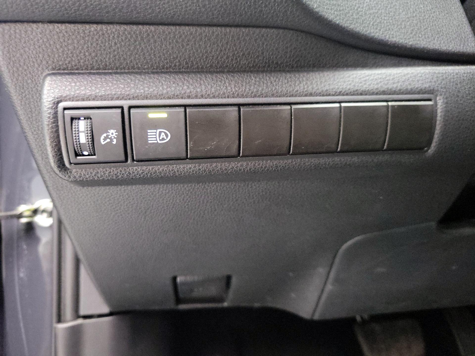 Thumbnail: 2024 Toyota Corolla - 13