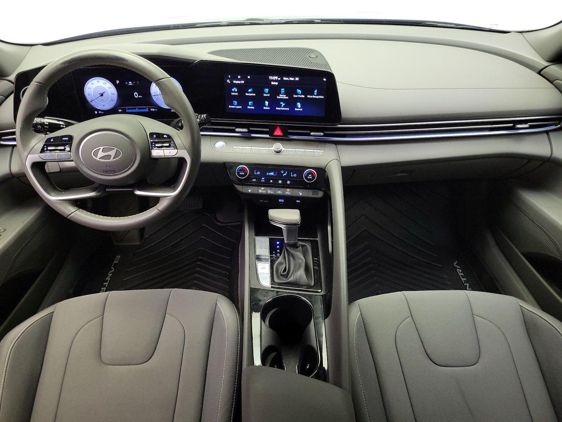 Thumbnail: 2025 Hyundai Elantra - 9