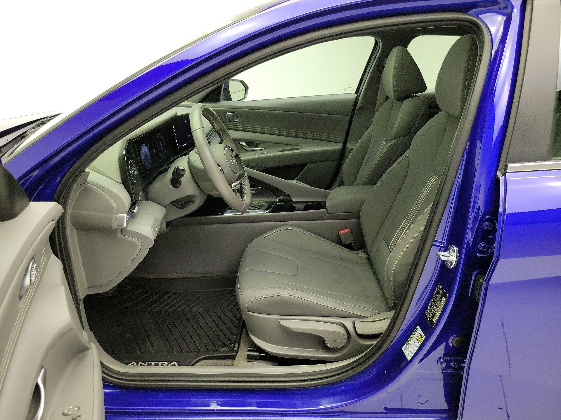 Thumbnail: 2025 Hyundai Elantra - 11