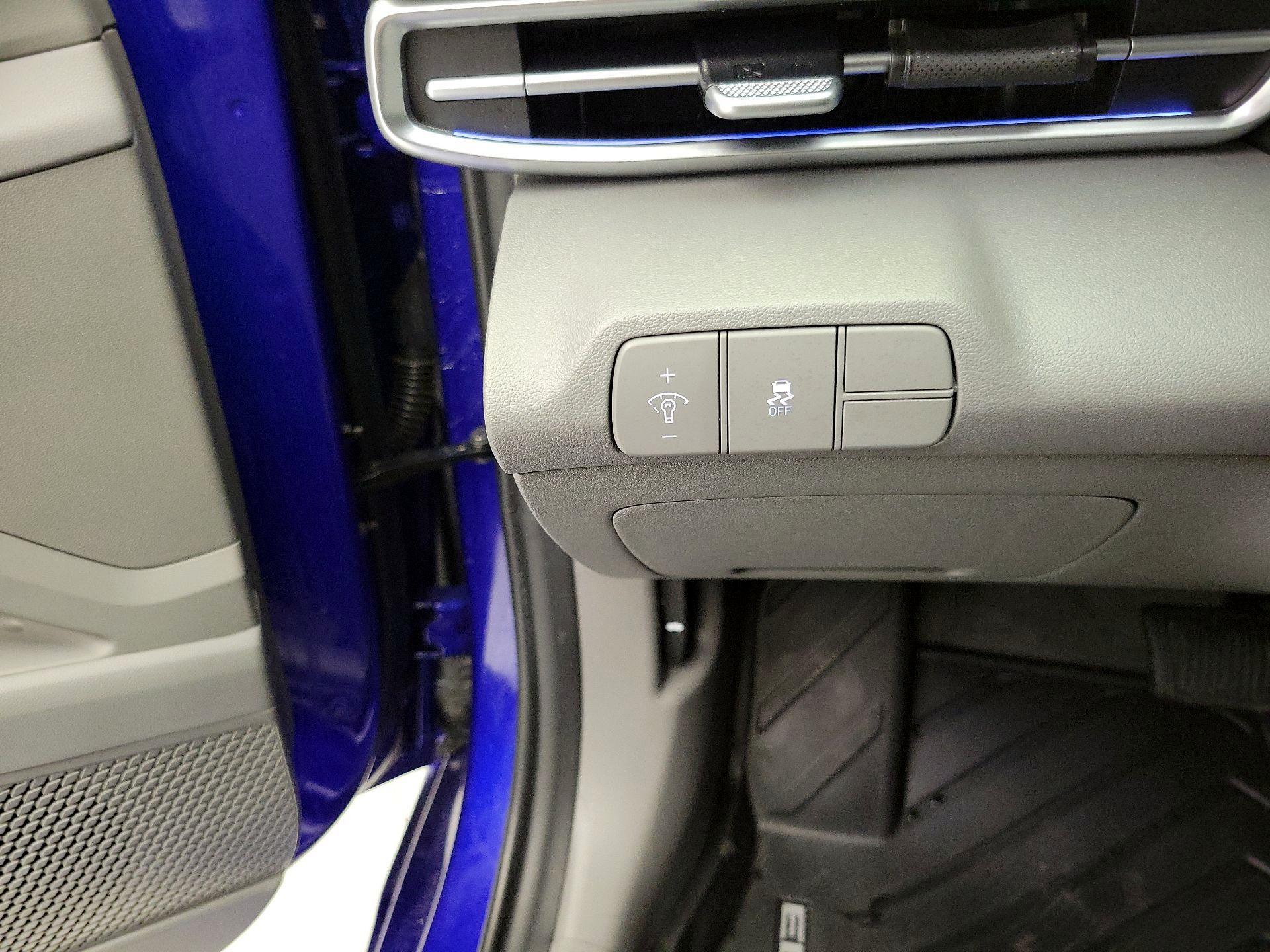 Thumbnail: 2025 Hyundai Elantra - 13