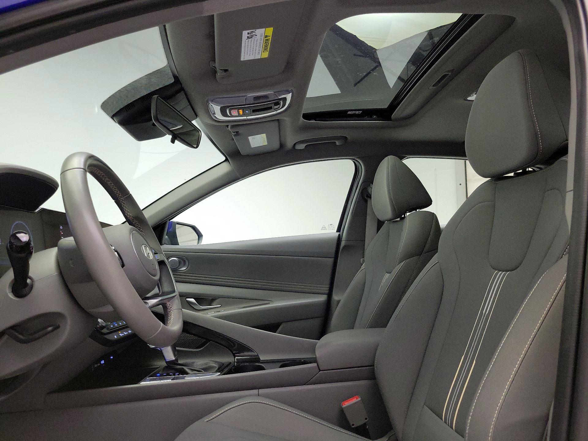 Thumbnail: 2025 Hyundai Elantra - 20