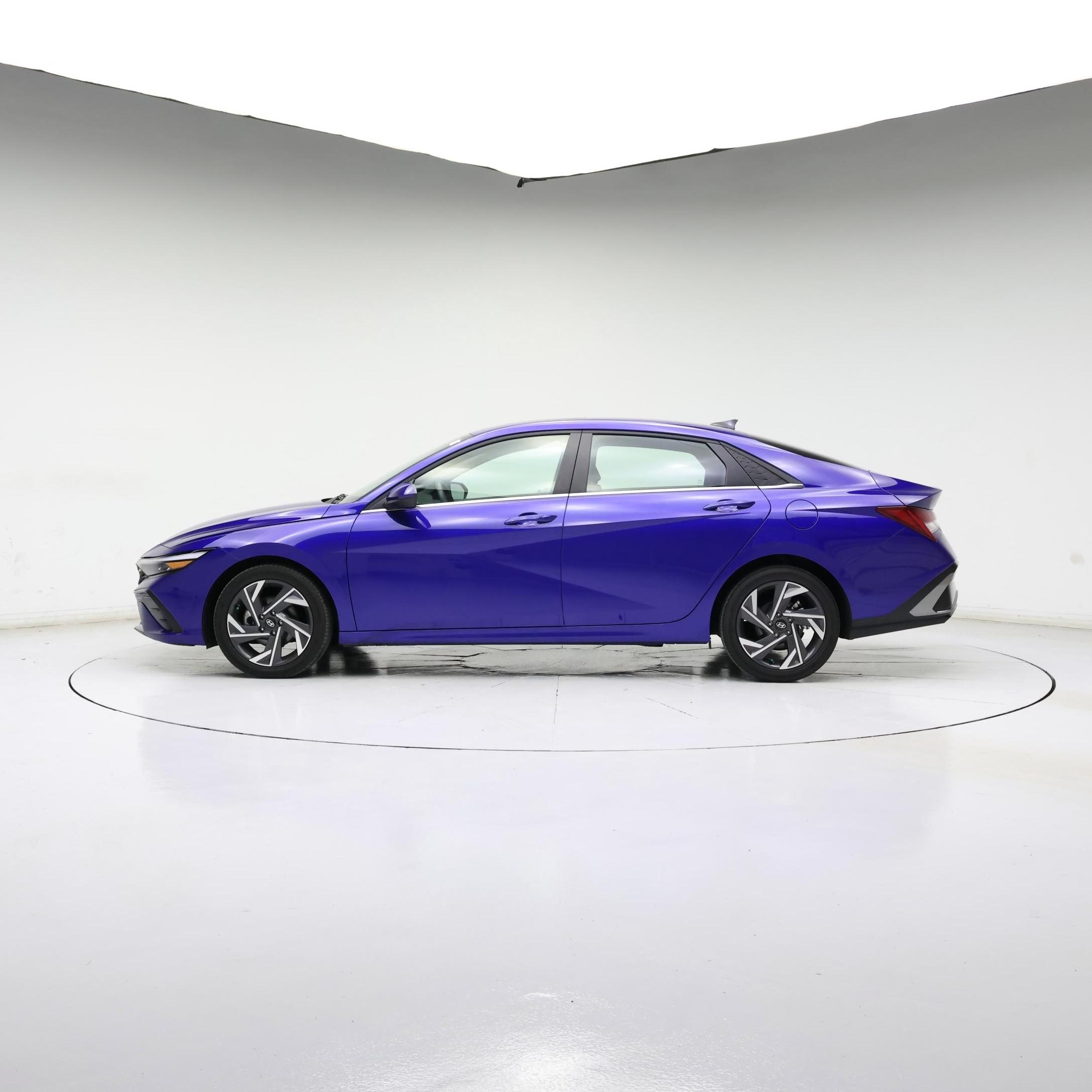 Thumbnail: 2025 Hyundai Elantra - 3