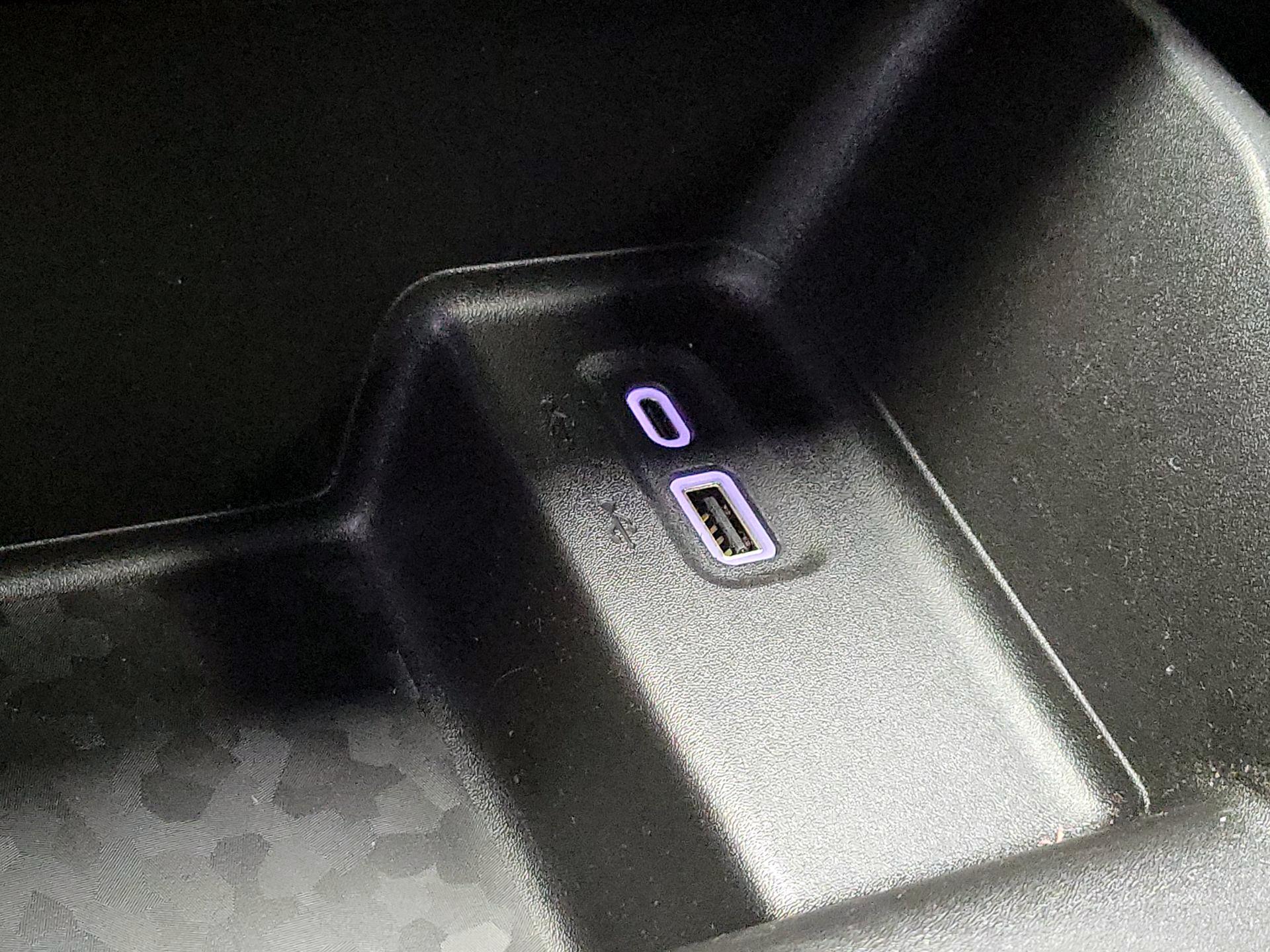 Thumbnail: 2023 Chevrolet Colorado - 18