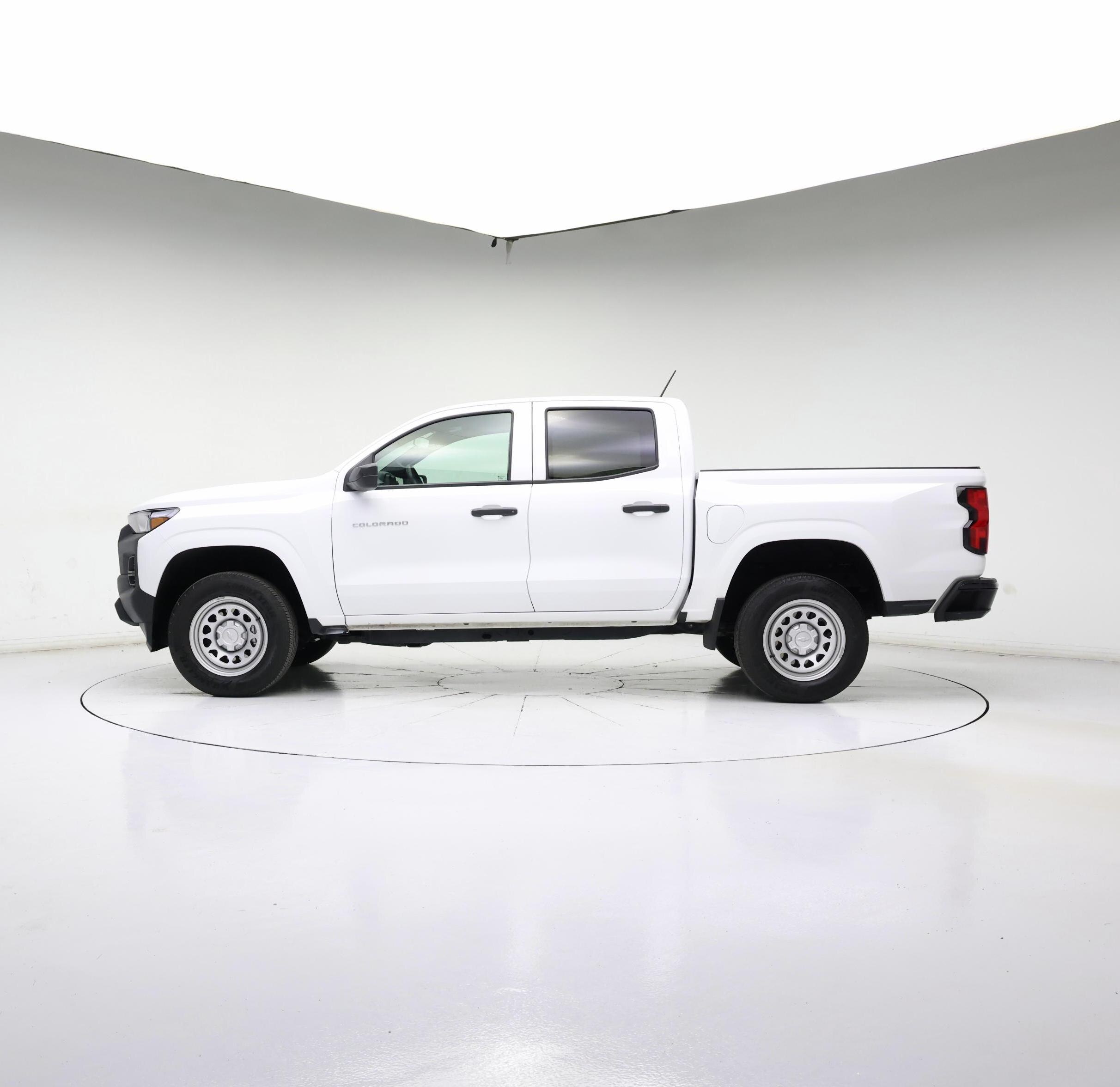 Thumbnail: 2023 Chevrolet Colorado - 7