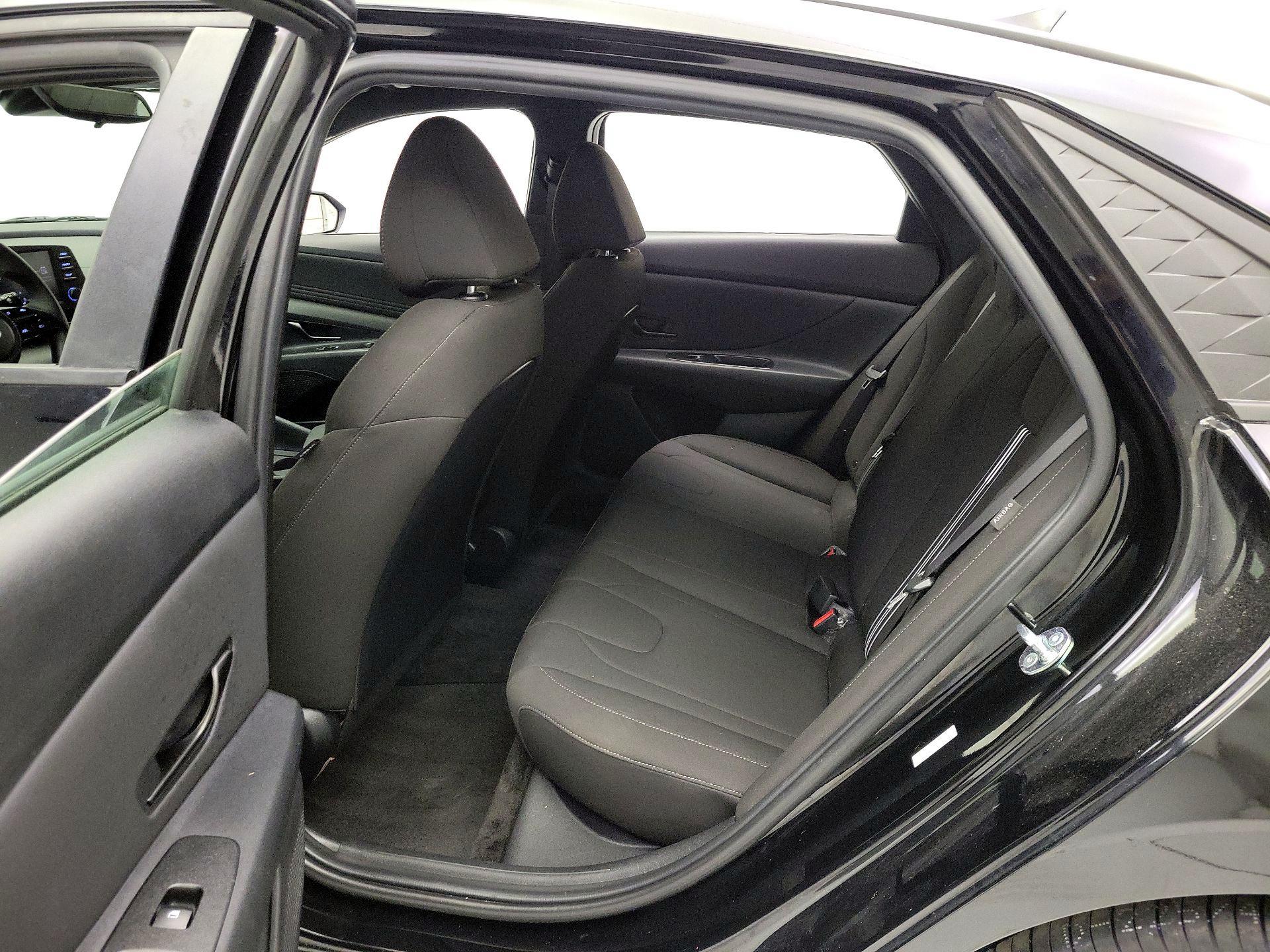 Thumbnail: 2025 Hyundai Elantra - 19