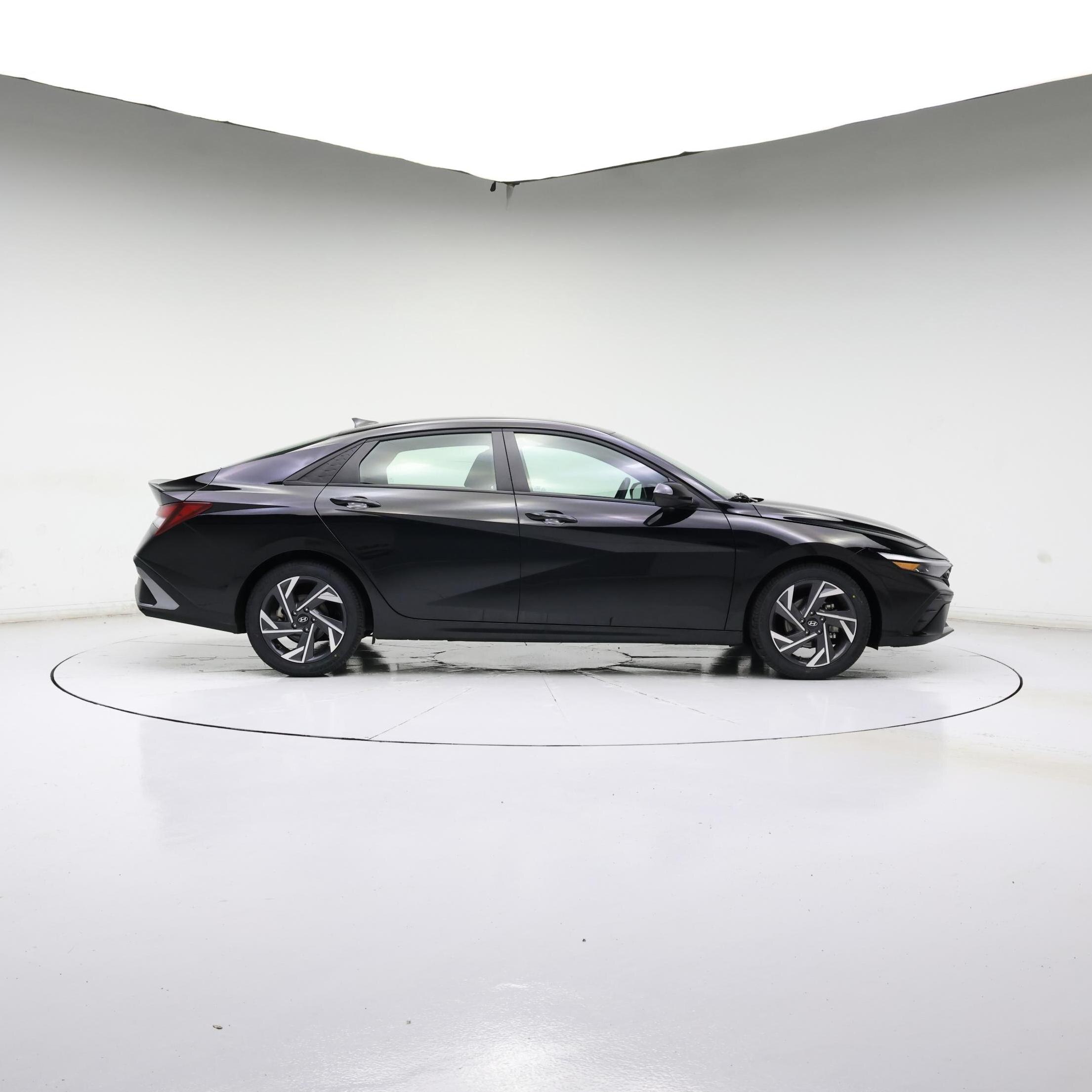 Thumbnail: 2025 Hyundai Elantra - 7