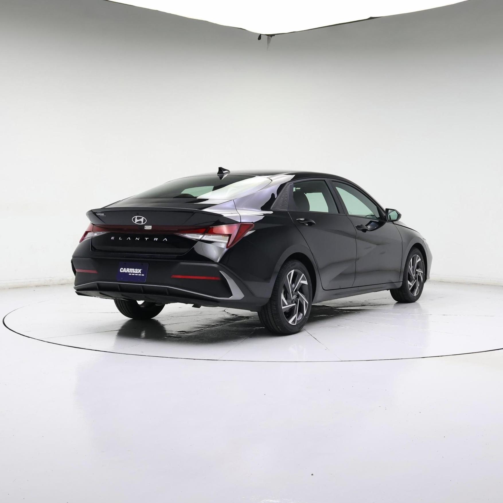 Thumbnail: 2025 Hyundai Elantra - 8