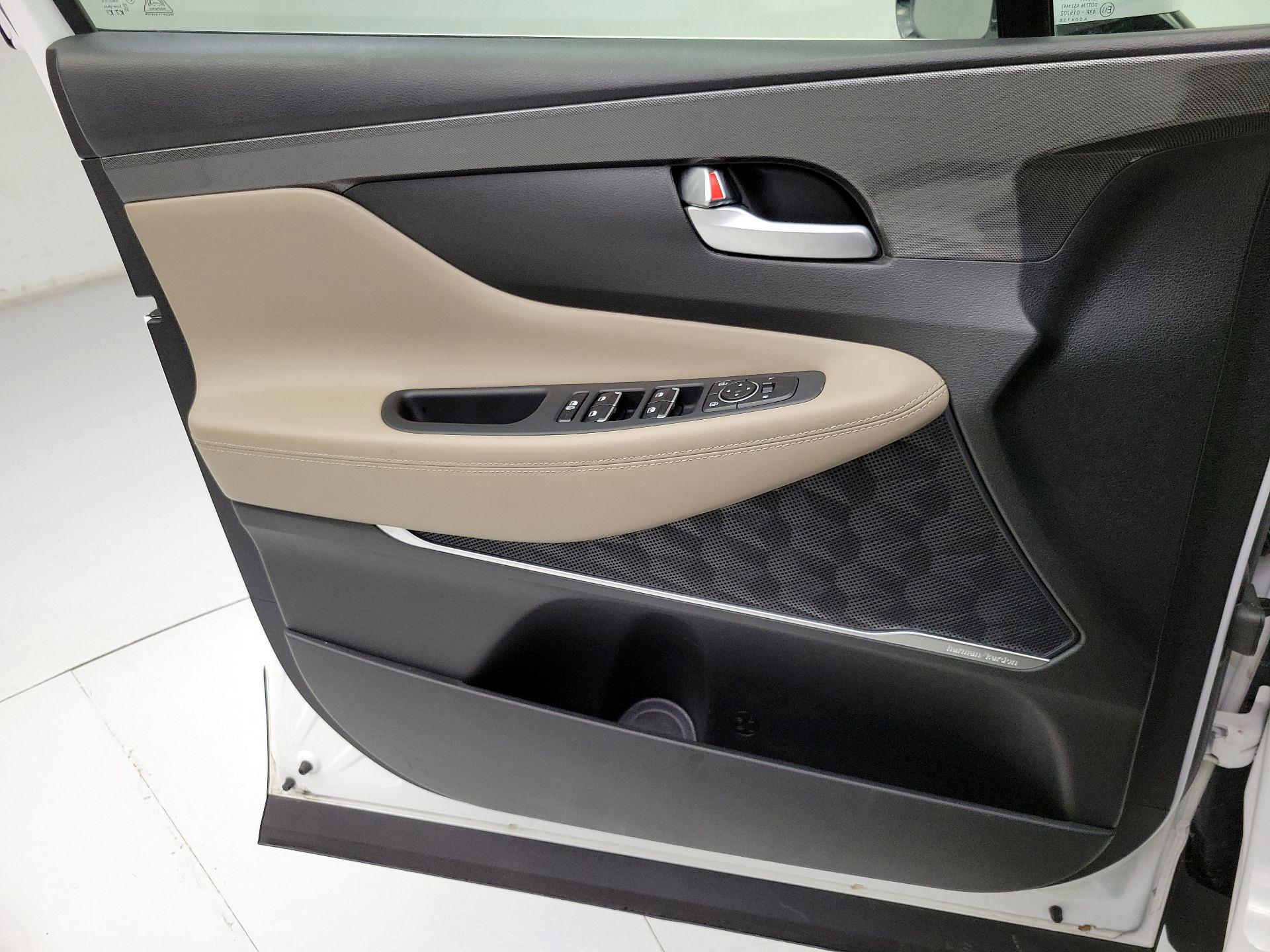 Thumbnail: 2023 Hyundai Santa Fe - 12