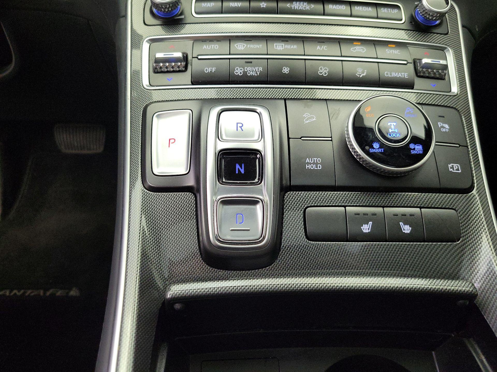 Thumbnail: 2023 Hyundai Santa Fe - 18