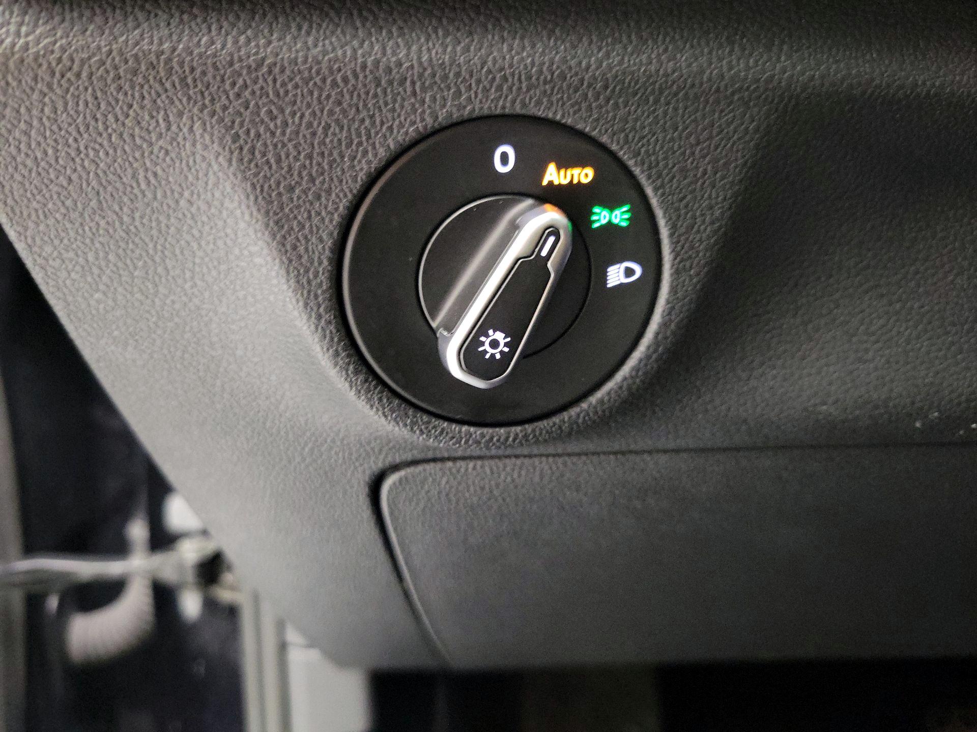 Thumbnail: 2024 Volkswagen Jetta - 13