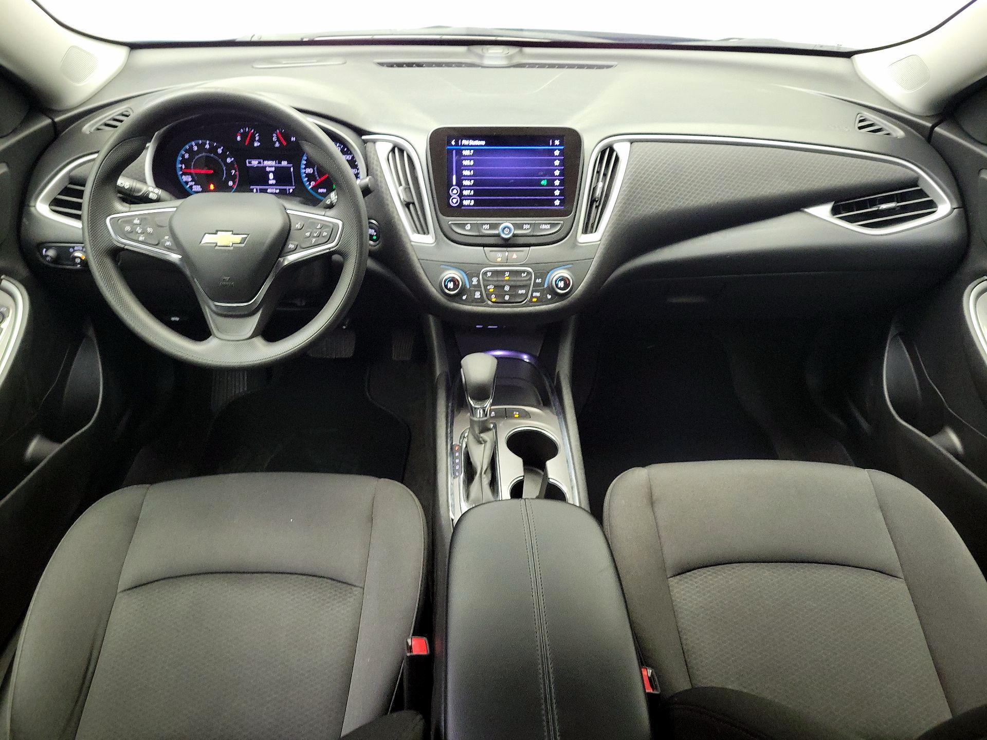 Thumbnail: 2024 Chevrolet Malibu - 9