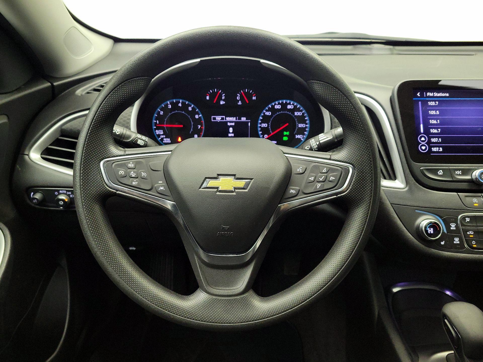 Thumbnail: 2024 Chevrolet Malibu - 10