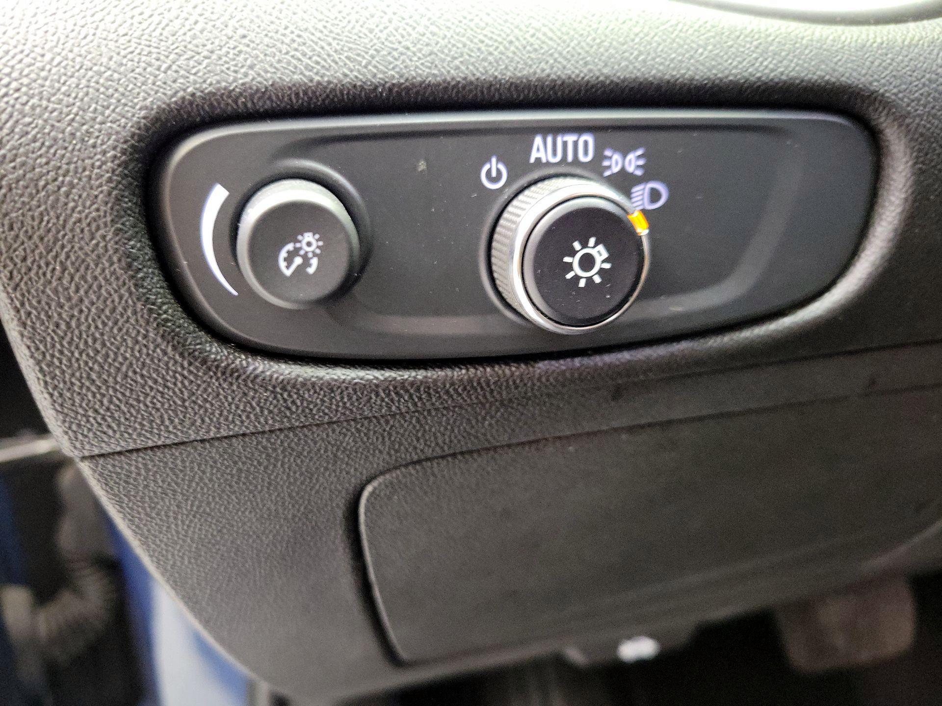 Thumbnail: 2024 Chevrolet Malibu - 13