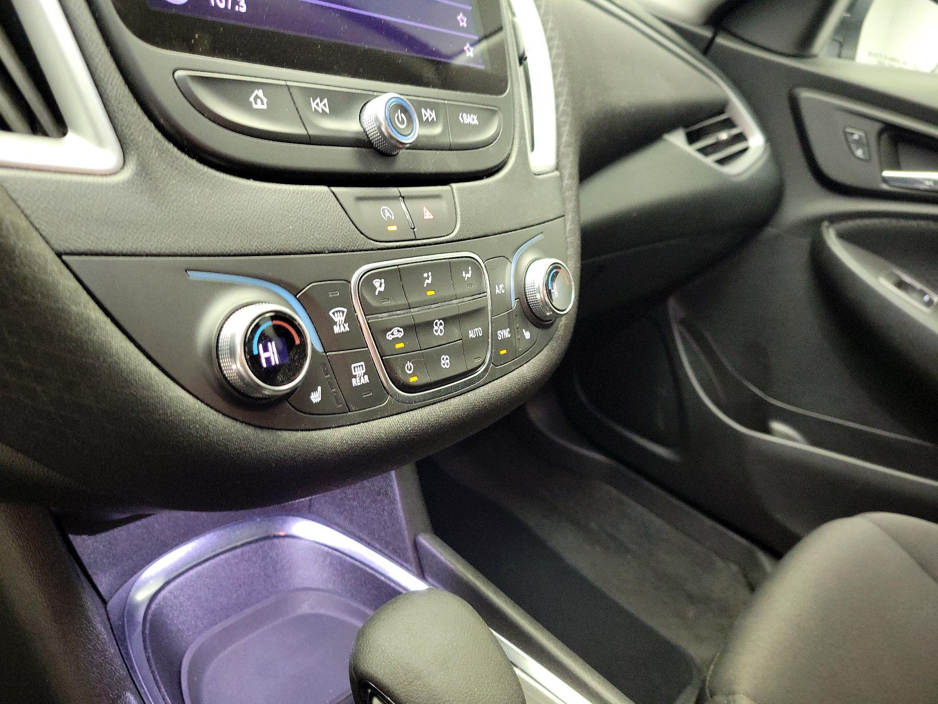 Thumbnail: 2024 Chevrolet Malibu - 16