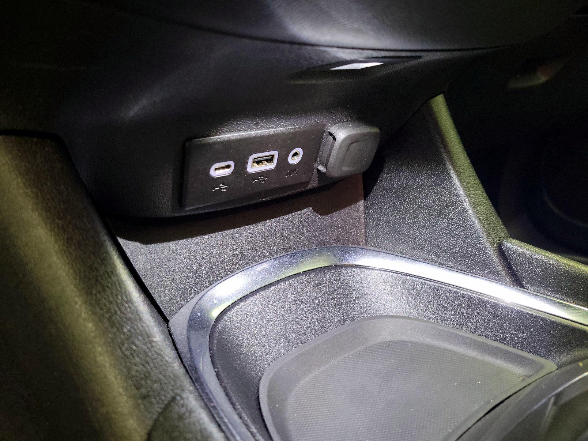 Thumbnail: 2024 Chevrolet Malibu - 18