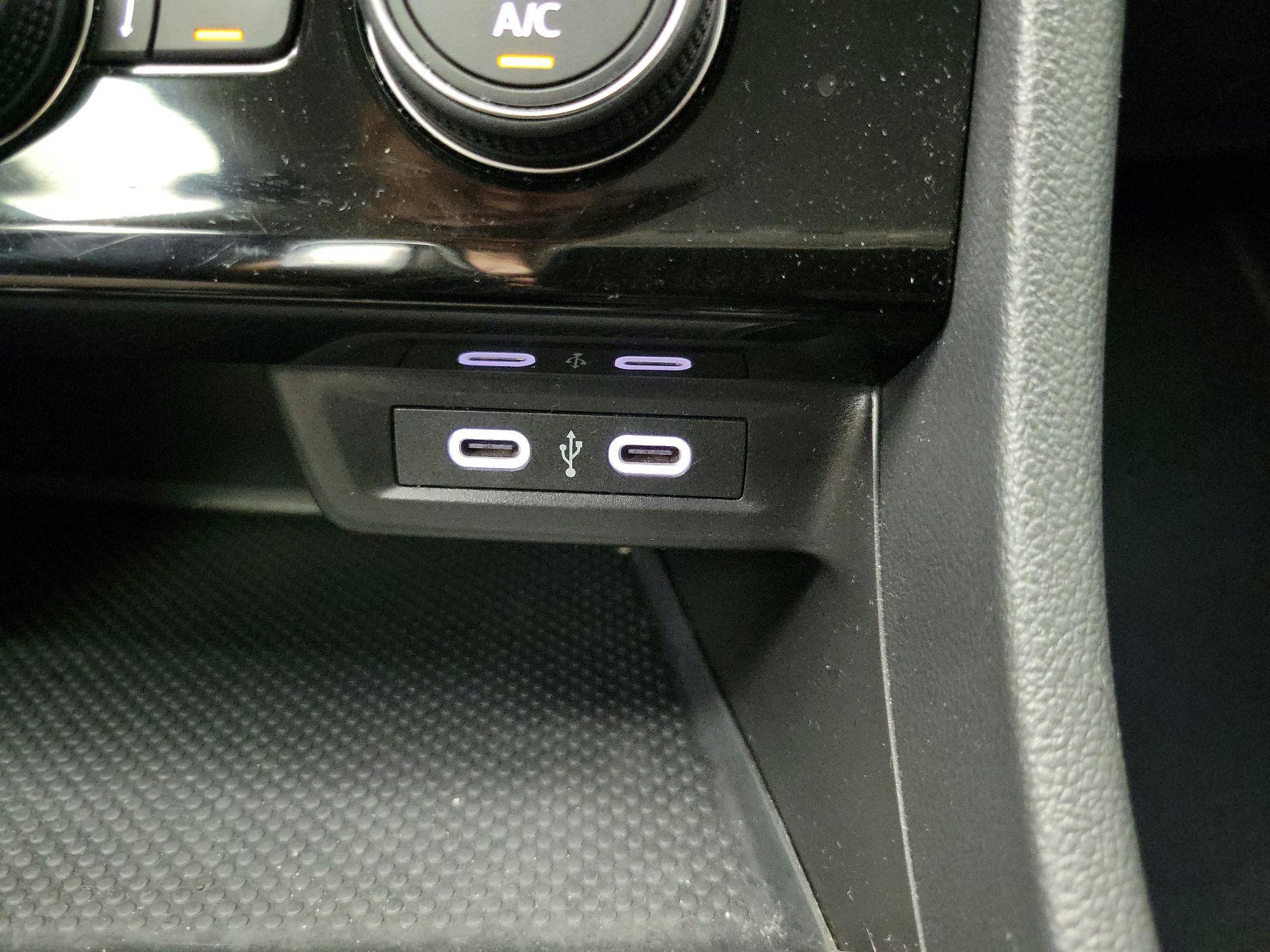 Thumbnail: 2024 Volkswagen Jetta - 18