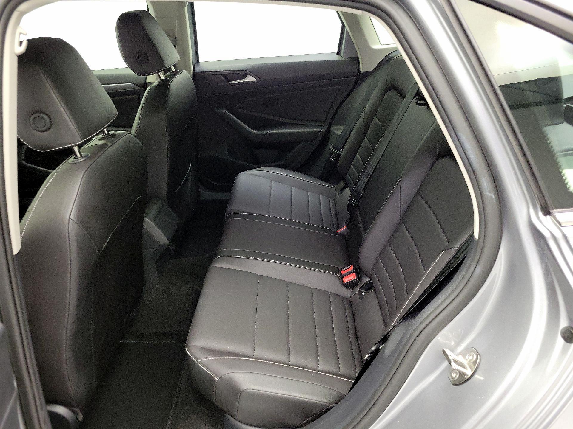 Thumbnail: 2024 Volkswagen Jetta - 19