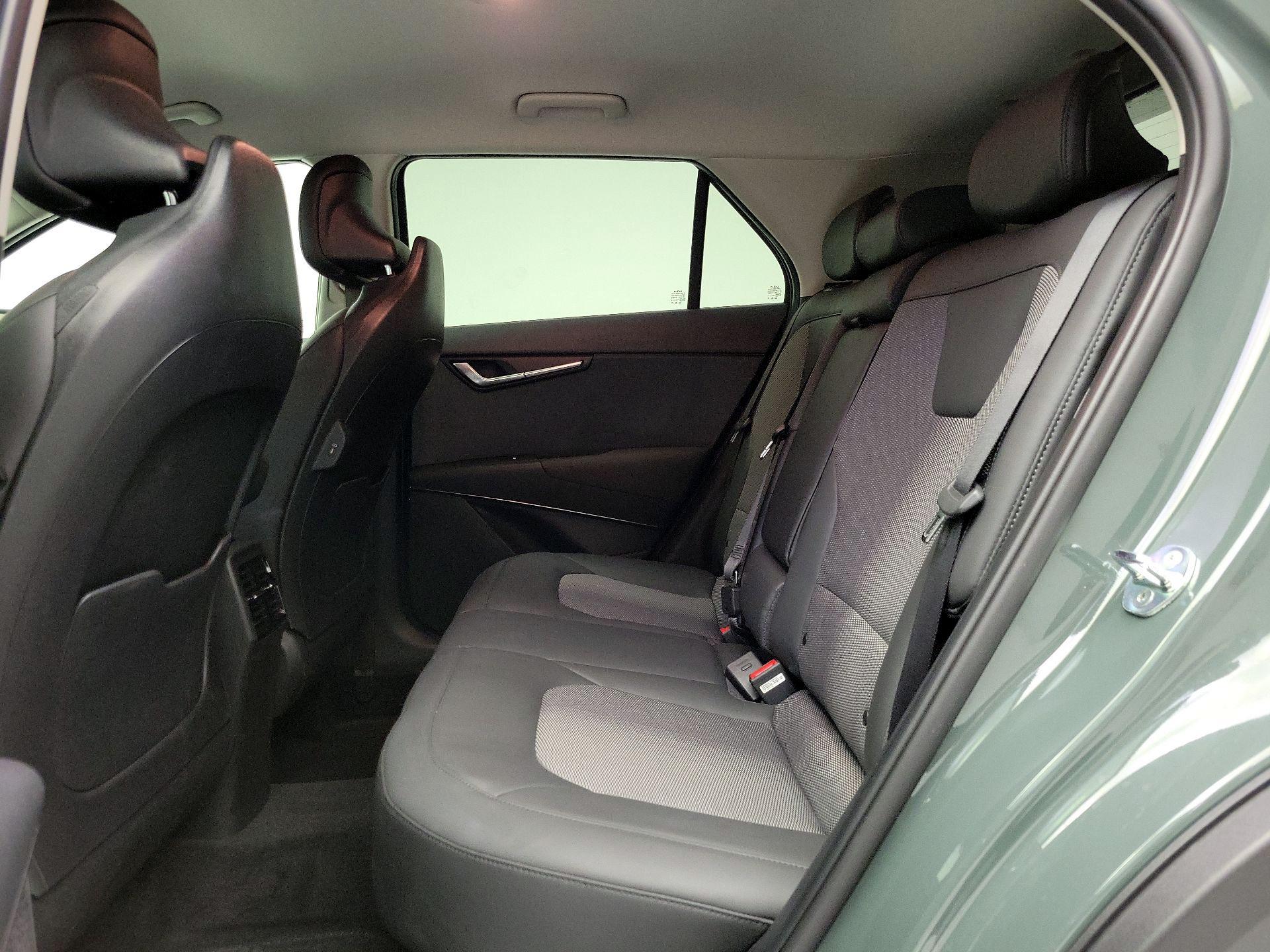 Thumbnail: 2024 Kia Niro - 20