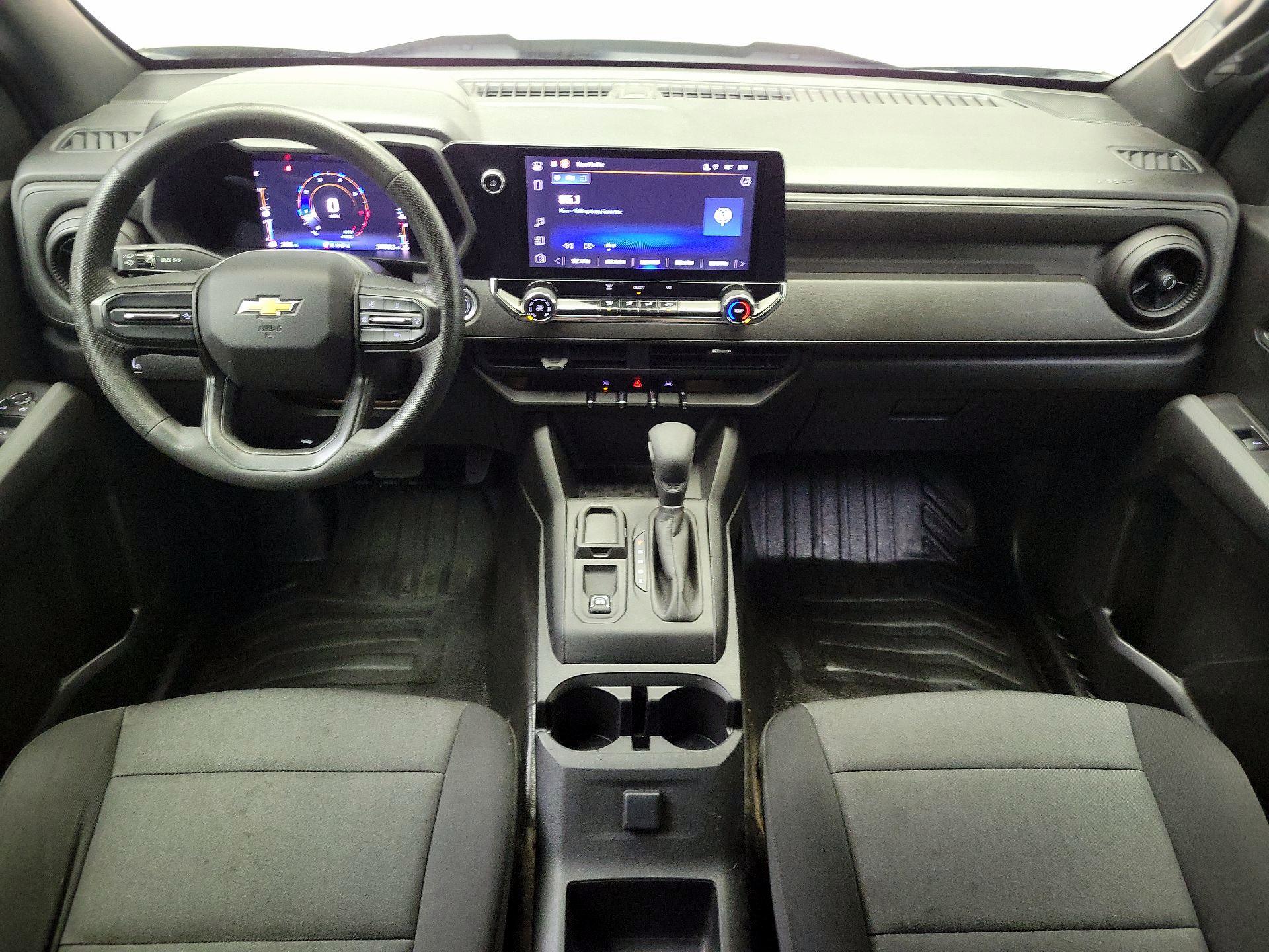 Thumbnail: 2023 Chevrolet Colorado - 9