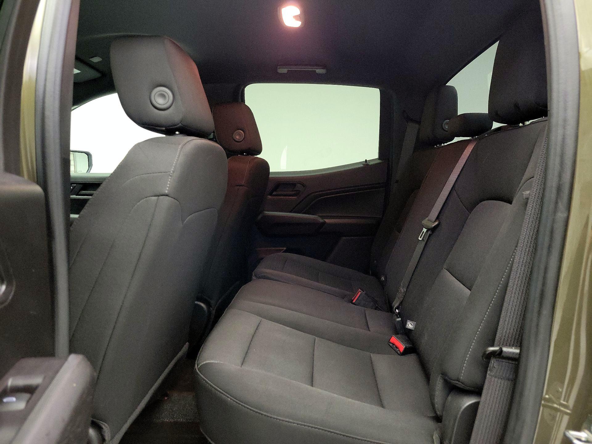 Thumbnail: 2023 Chevrolet Colorado - 19