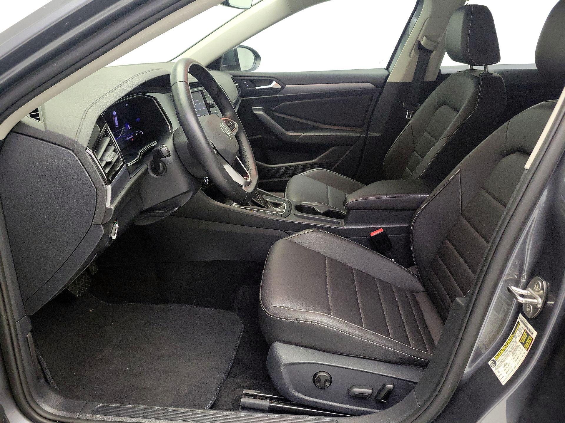 Thumbnail: 2024 Volkswagen Jetta - 11