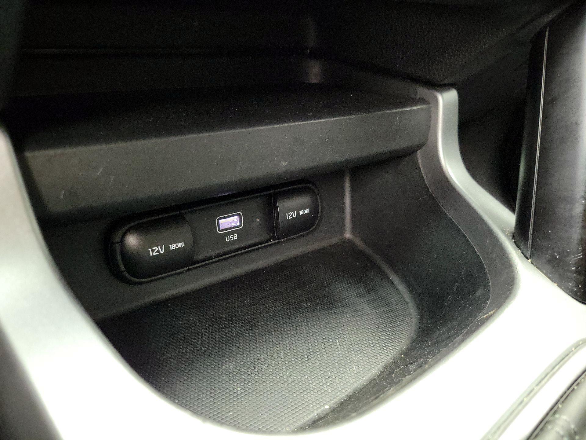 Thumbnail: 2024 Kia Seltos - 18