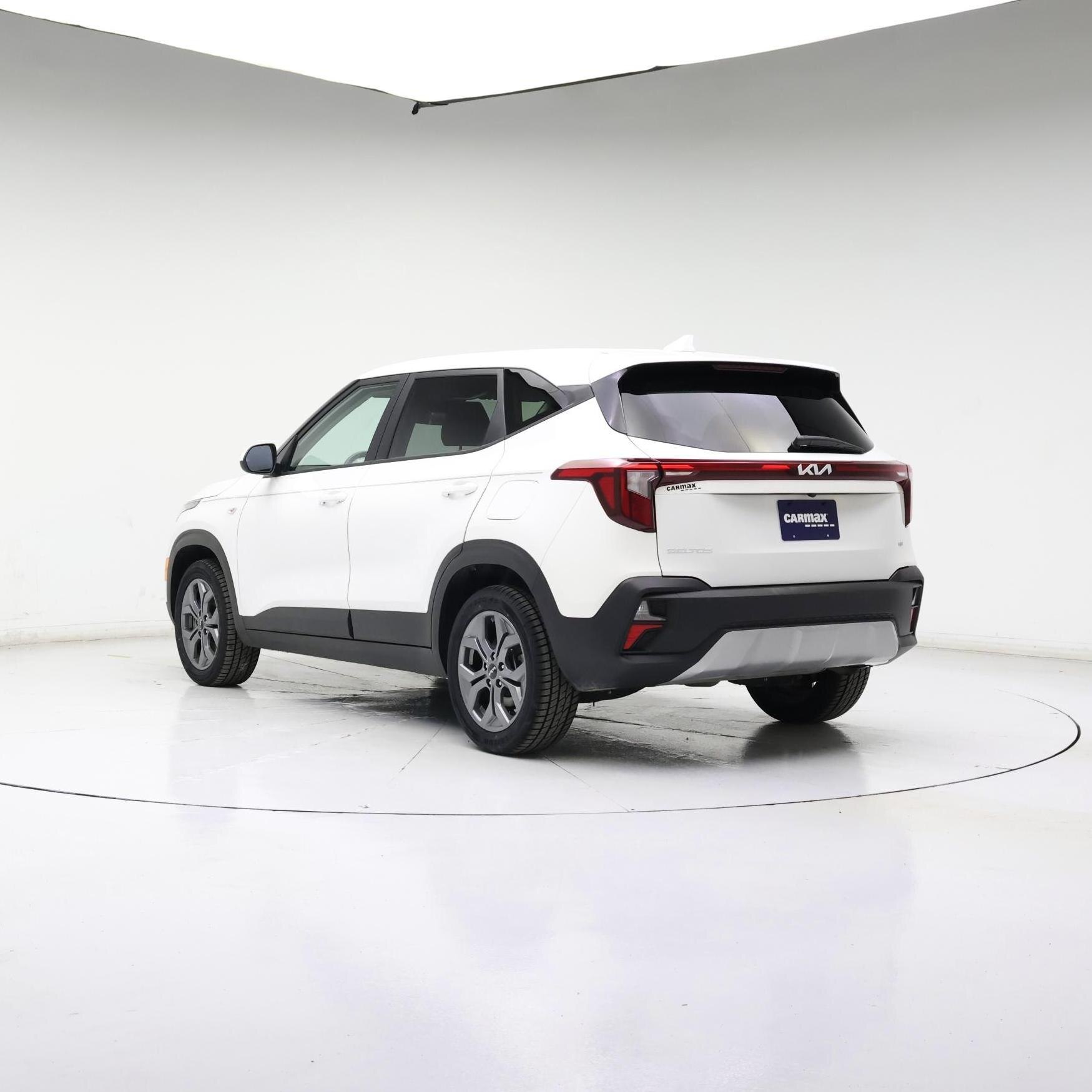 Thumbnail: 2024 Kia Seltos - 2