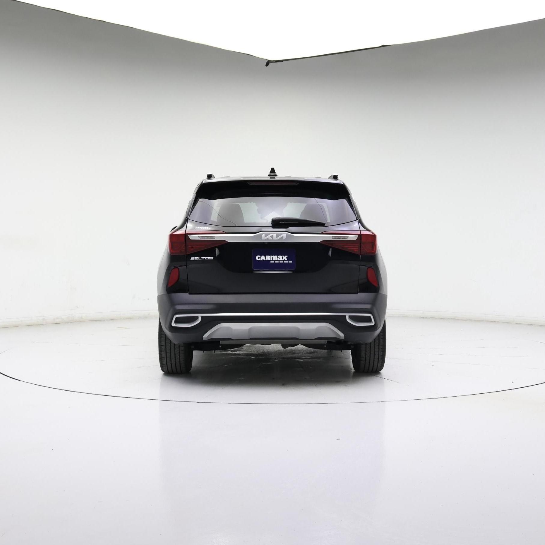 Thumbnail: 2023 Kia Seltos - 6