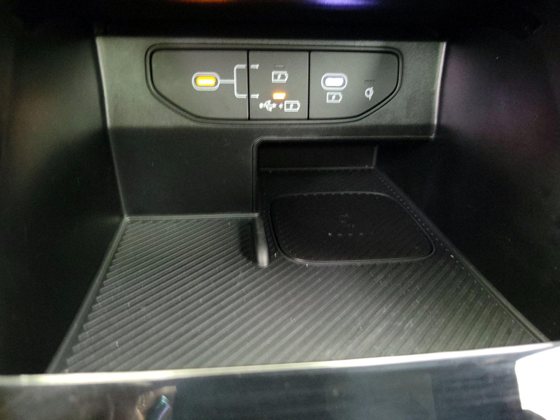 Thumbnail: 2025 Kia Sorento - 19