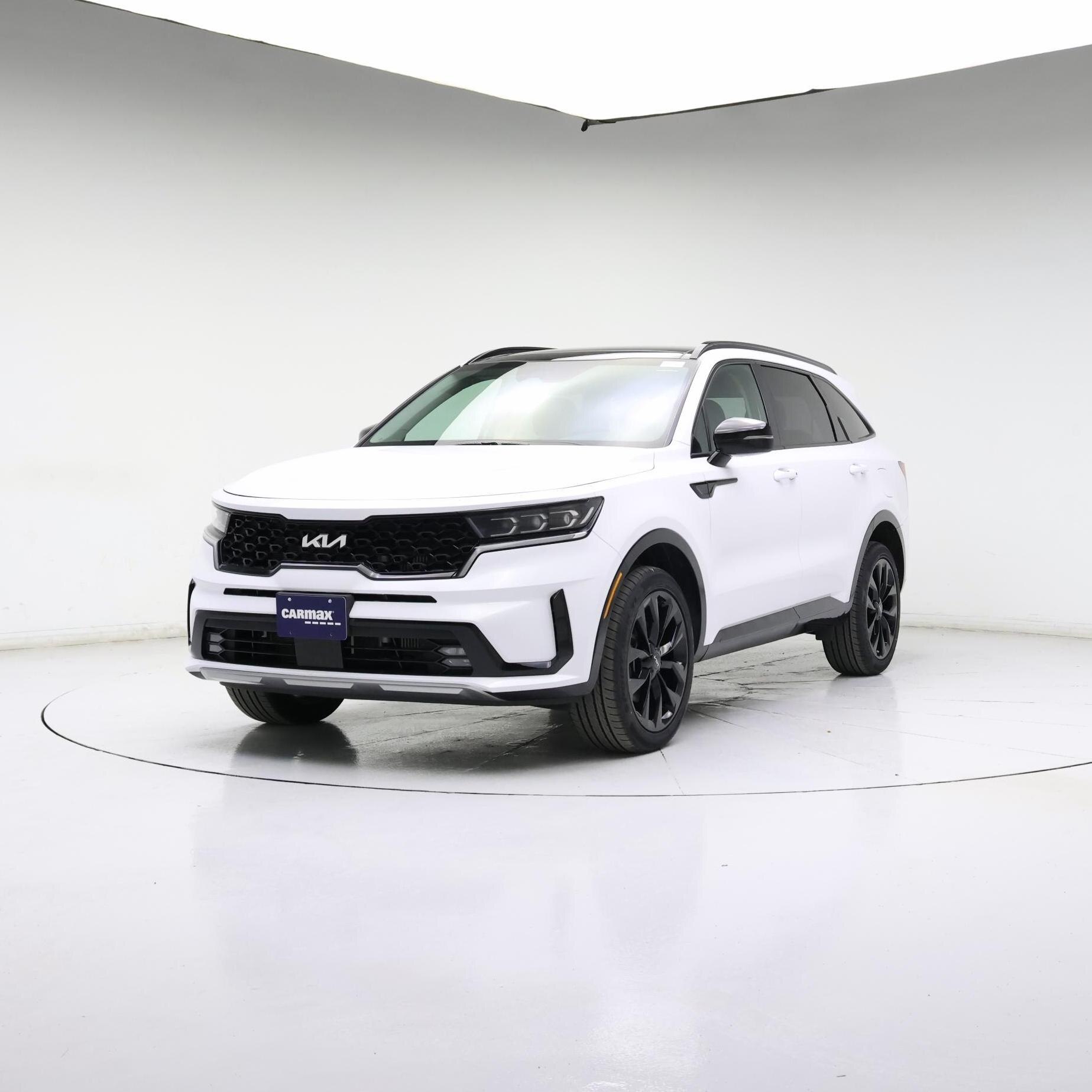Thumbnail: 2023 Kia Sorento - 4