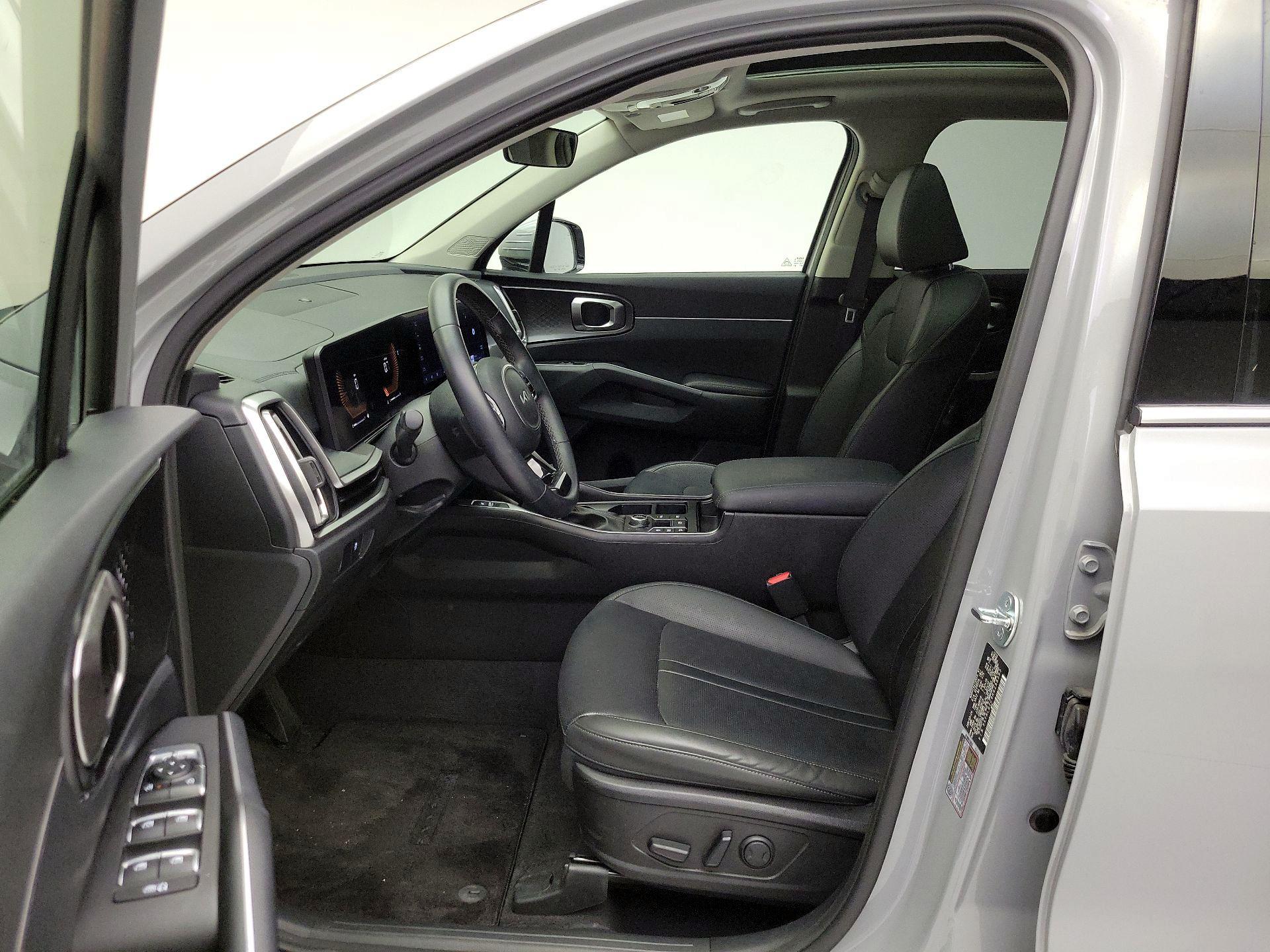 Thumbnail: 2024 Kia Sorento - 11