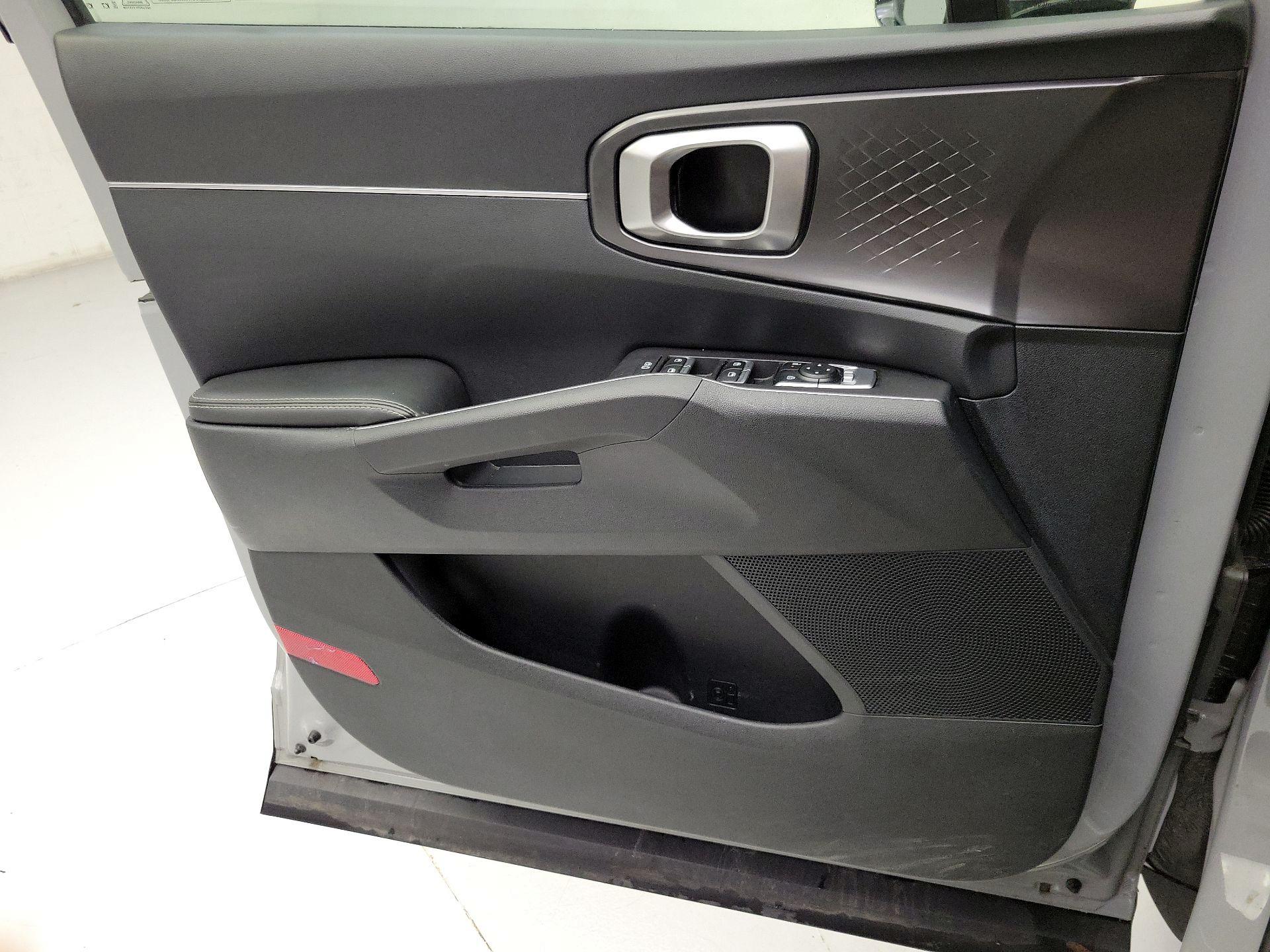 Thumbnail: 2024 Kia Sorento - 12