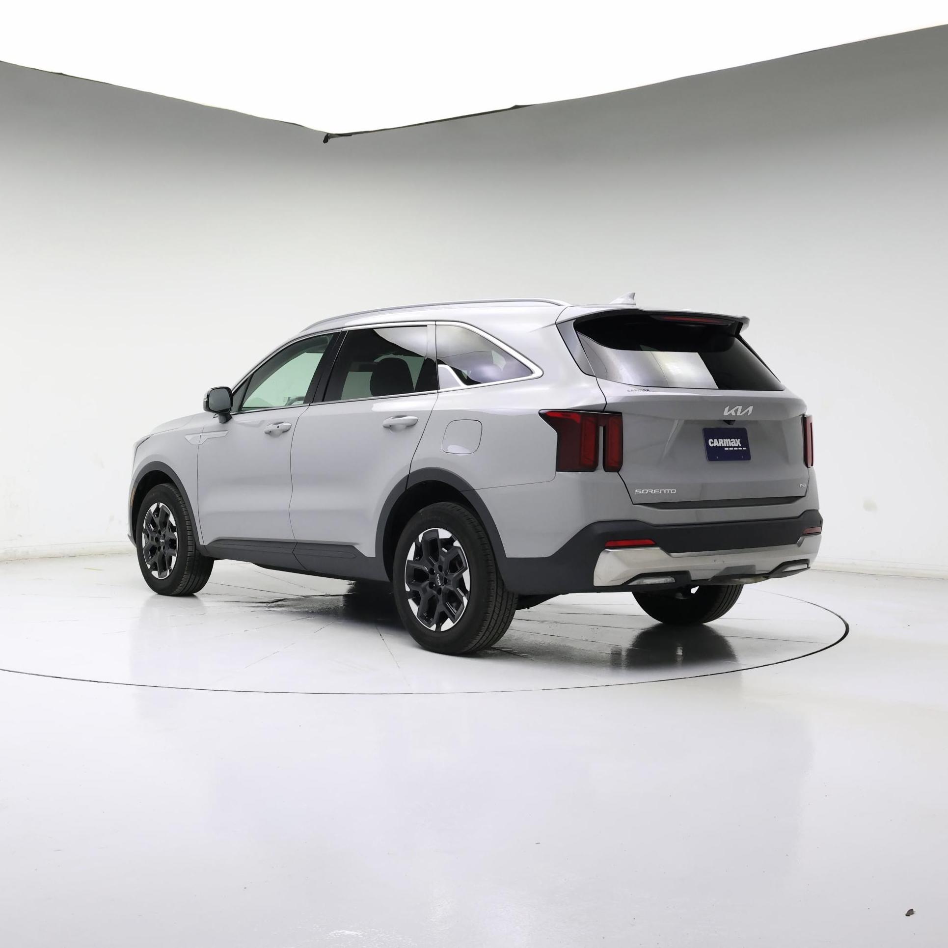 Thumbnail: 2024 Kia Sorento - 2