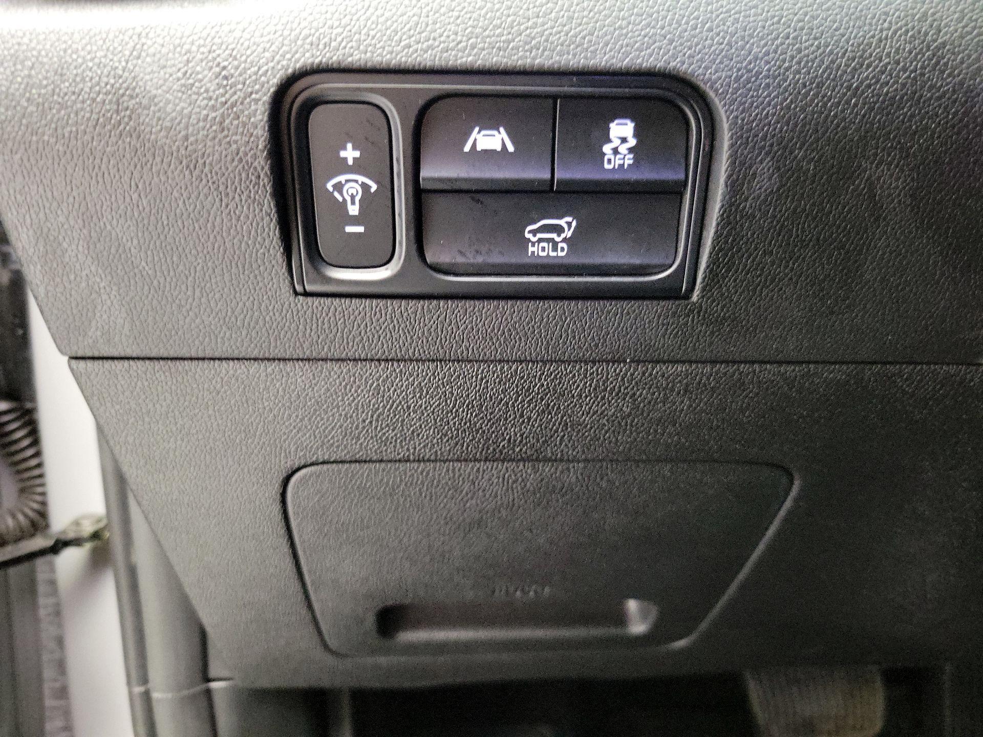 Thumbnail: 2023 Kia Sorento - 13