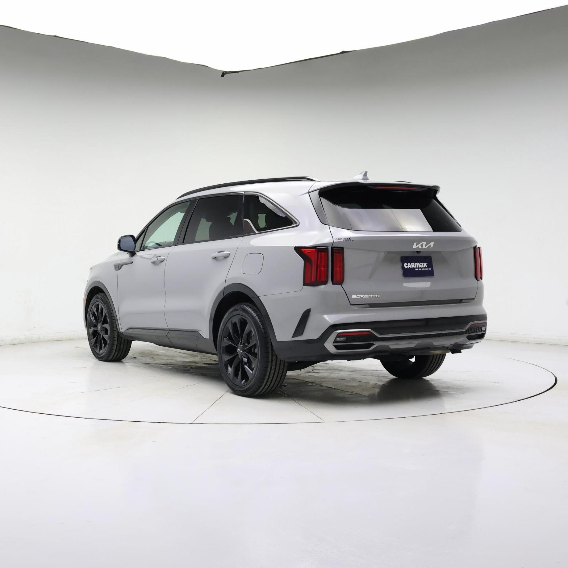 Thumbnail: 2023 Kia Sorento - 2