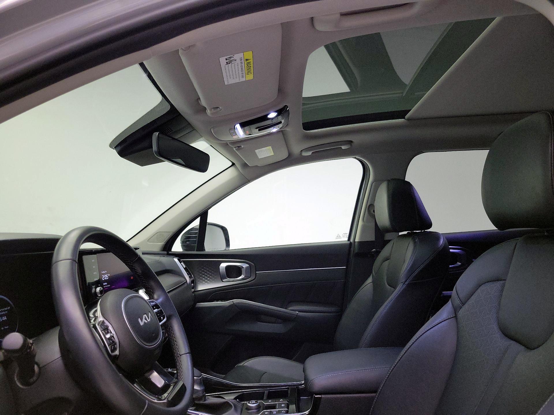 Thumbnail: 2023 Kia Sorento - 20