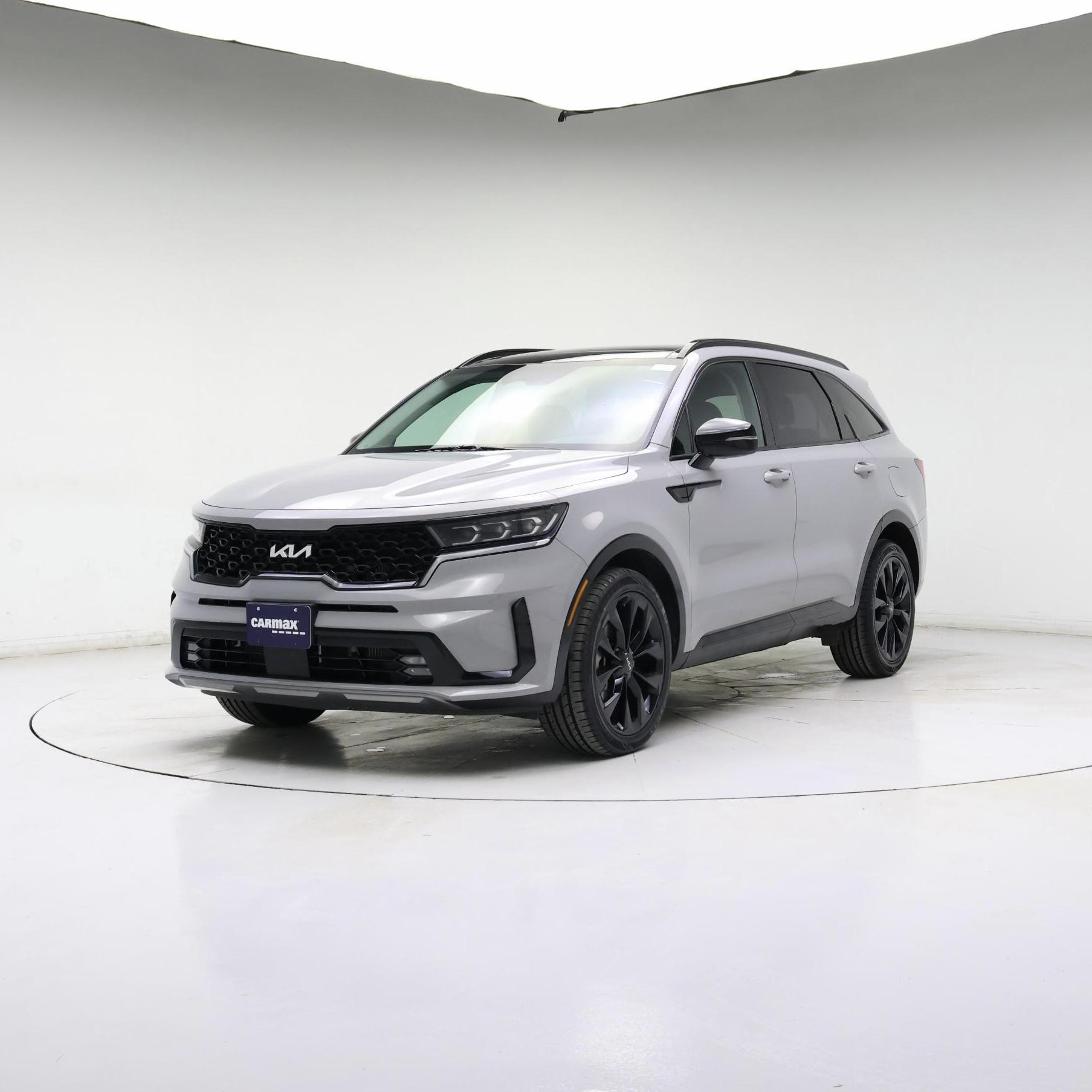 Thumbnail: 2023 Kia Sorento - 4