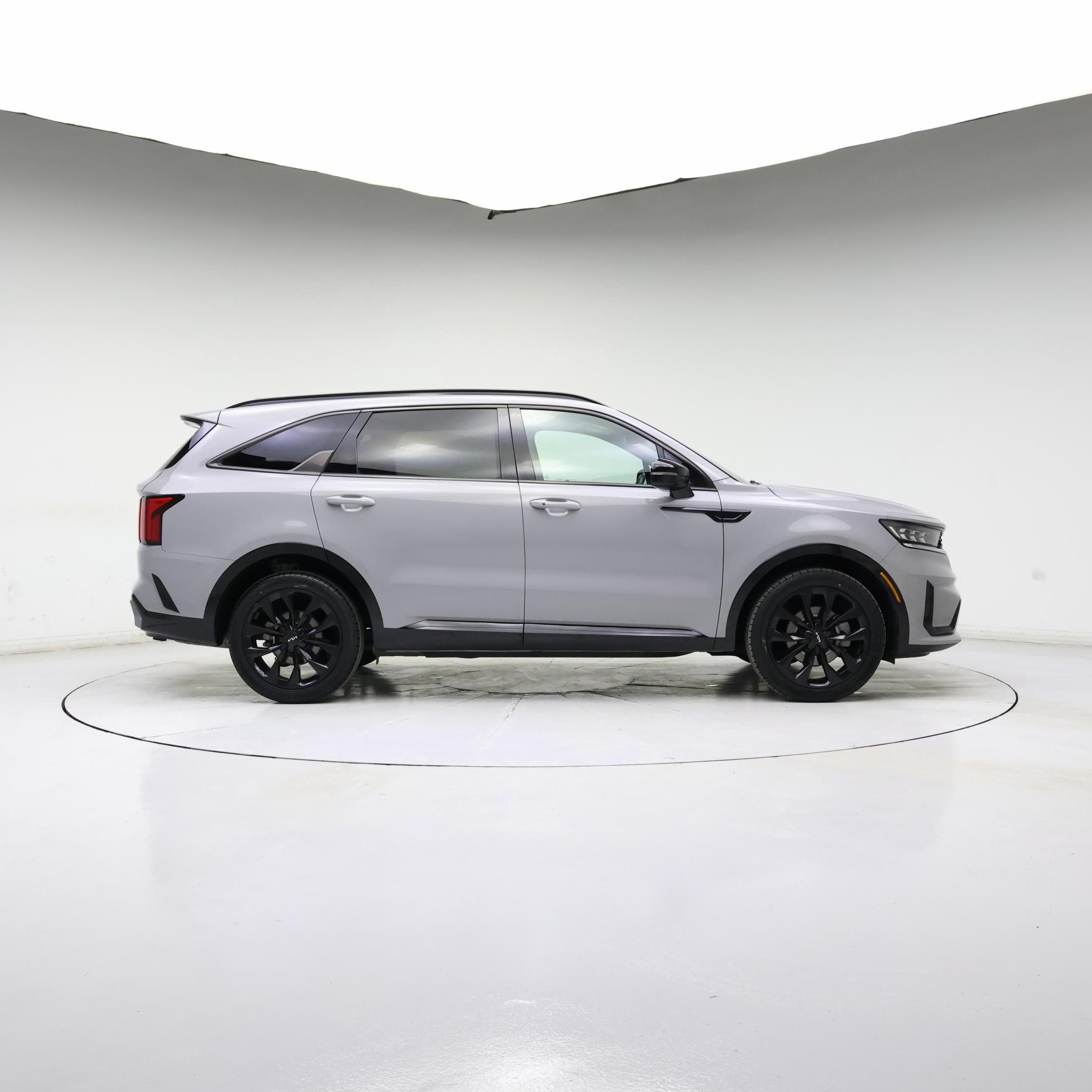 Thumbnail: 2023 Kia Sorento - 7