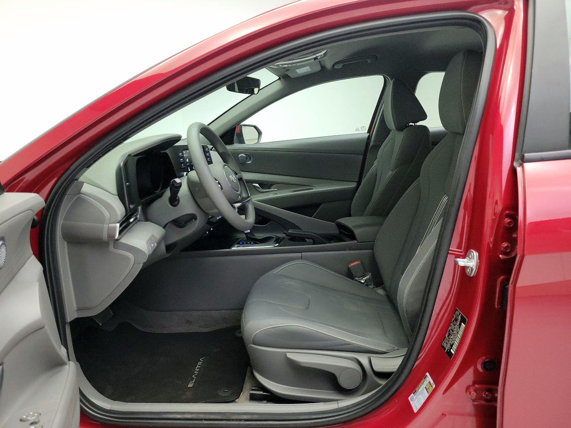 Thumbnail: 2023 Hyundai Elantra - 11