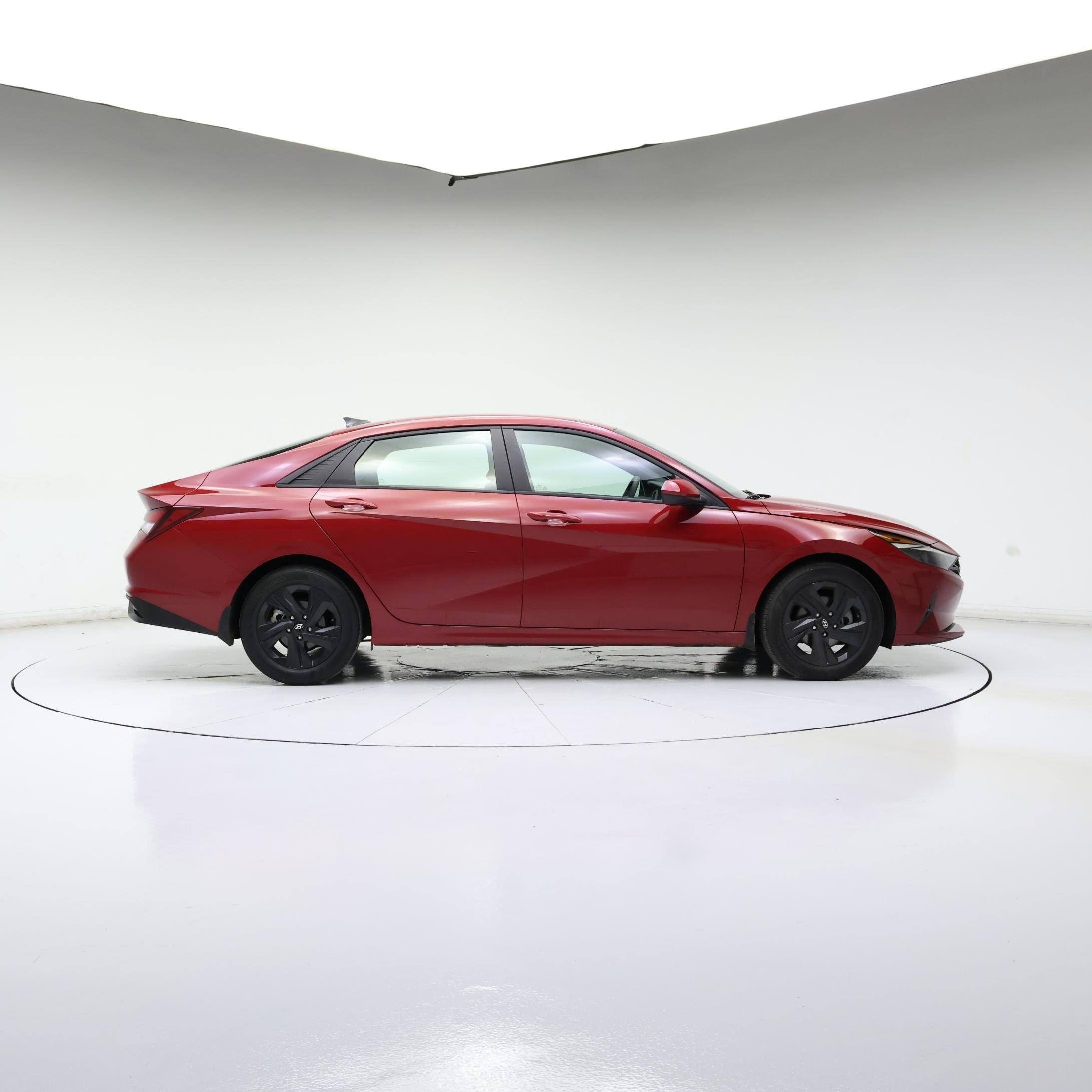 Thumbnail: 2023 Hyundai Elantra - 3