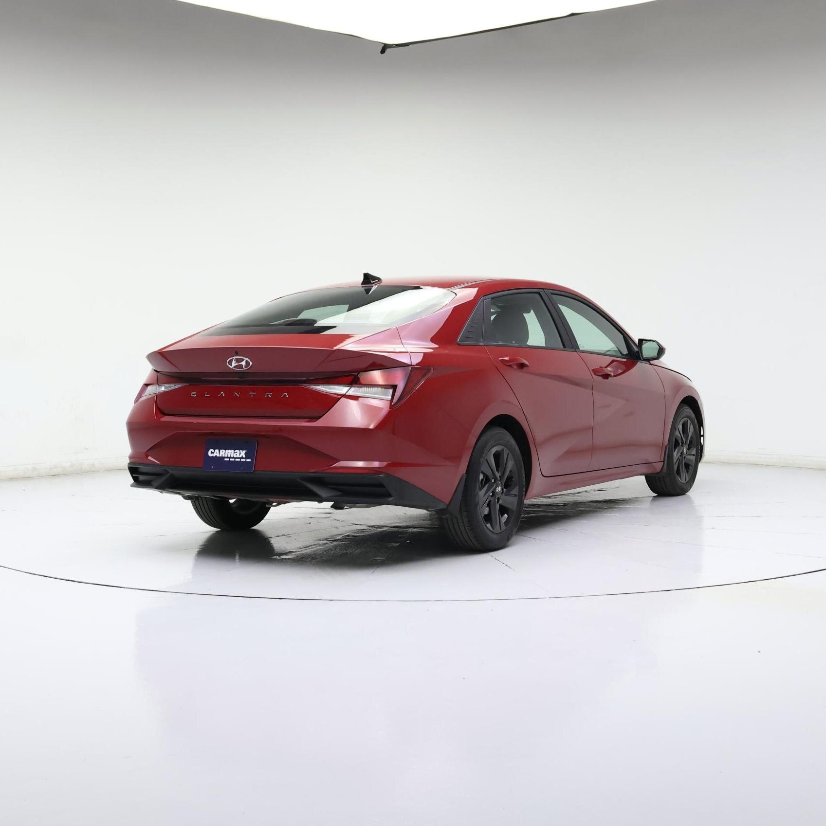 Thumbnail: 2023 Hyundai Elantra - 4