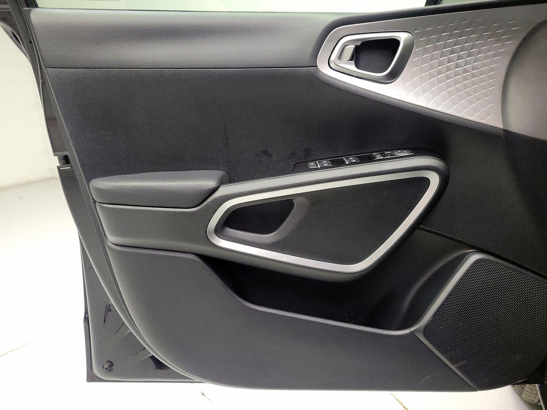 Thumbnail: 2025 Kia Soul - 12