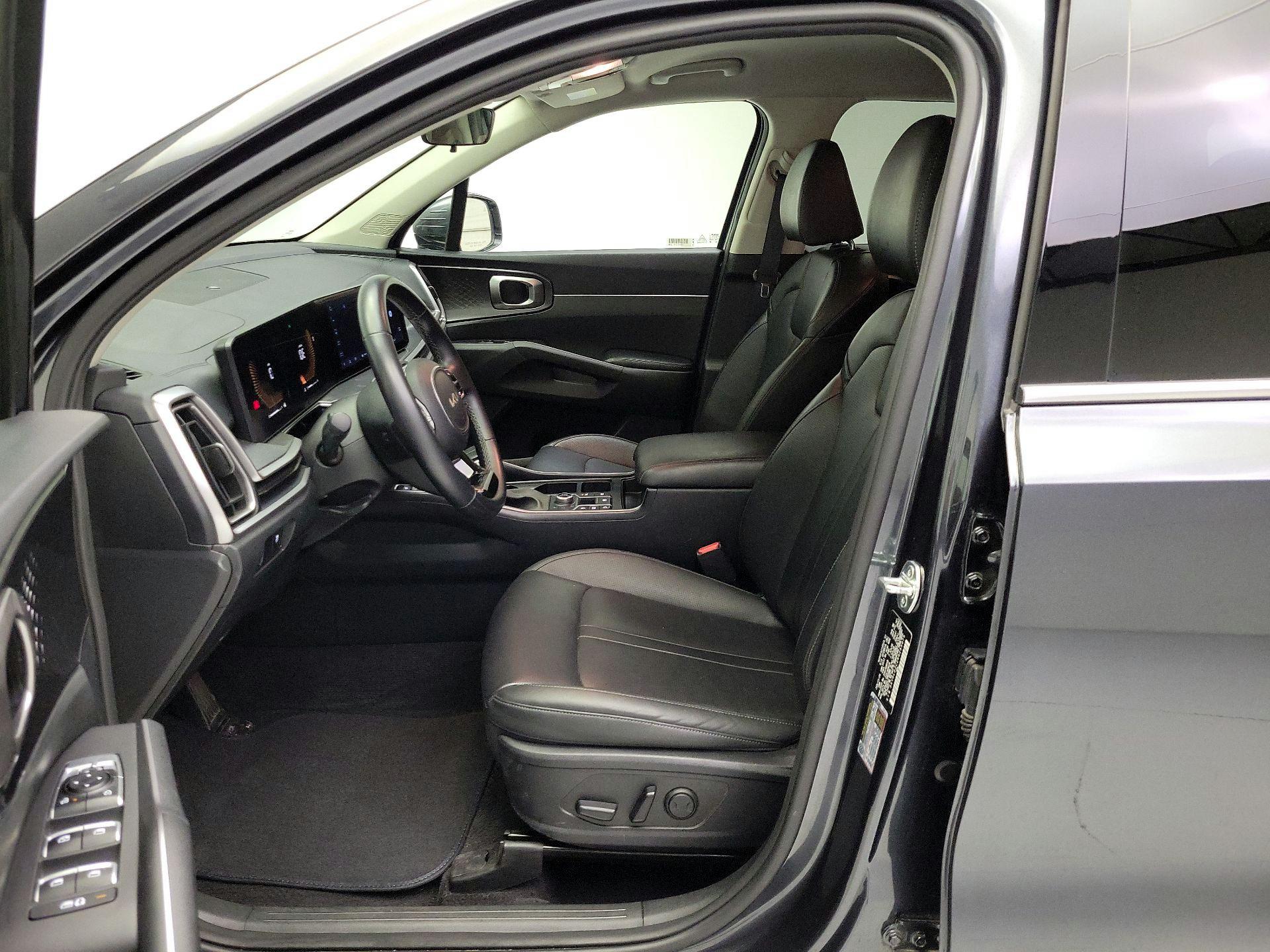 Thumbnail: 2024 Kia Sorento - 11