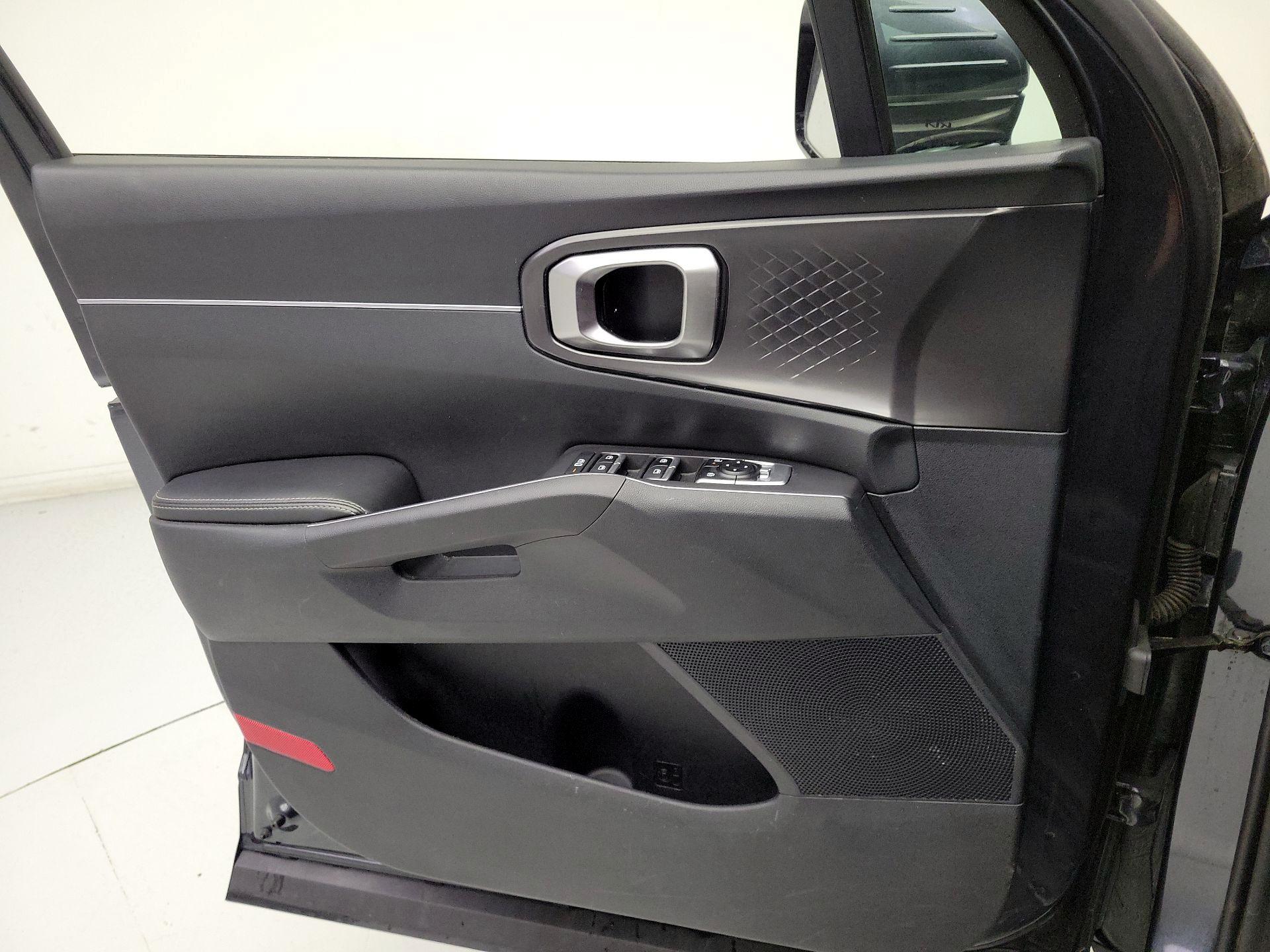 Thumbnail: 2024 Kia Sorento - 12