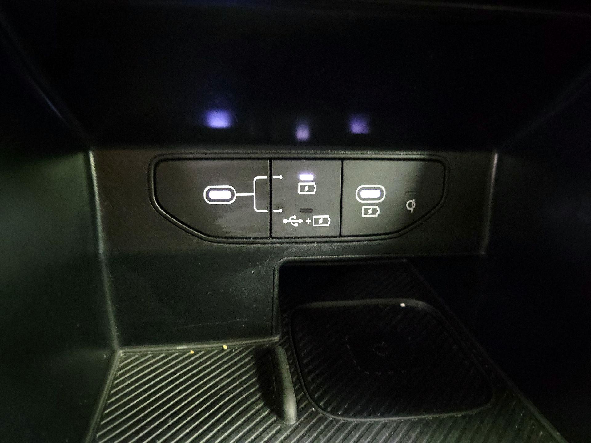 Thumbnail: 2024 Kia Sorento - 19