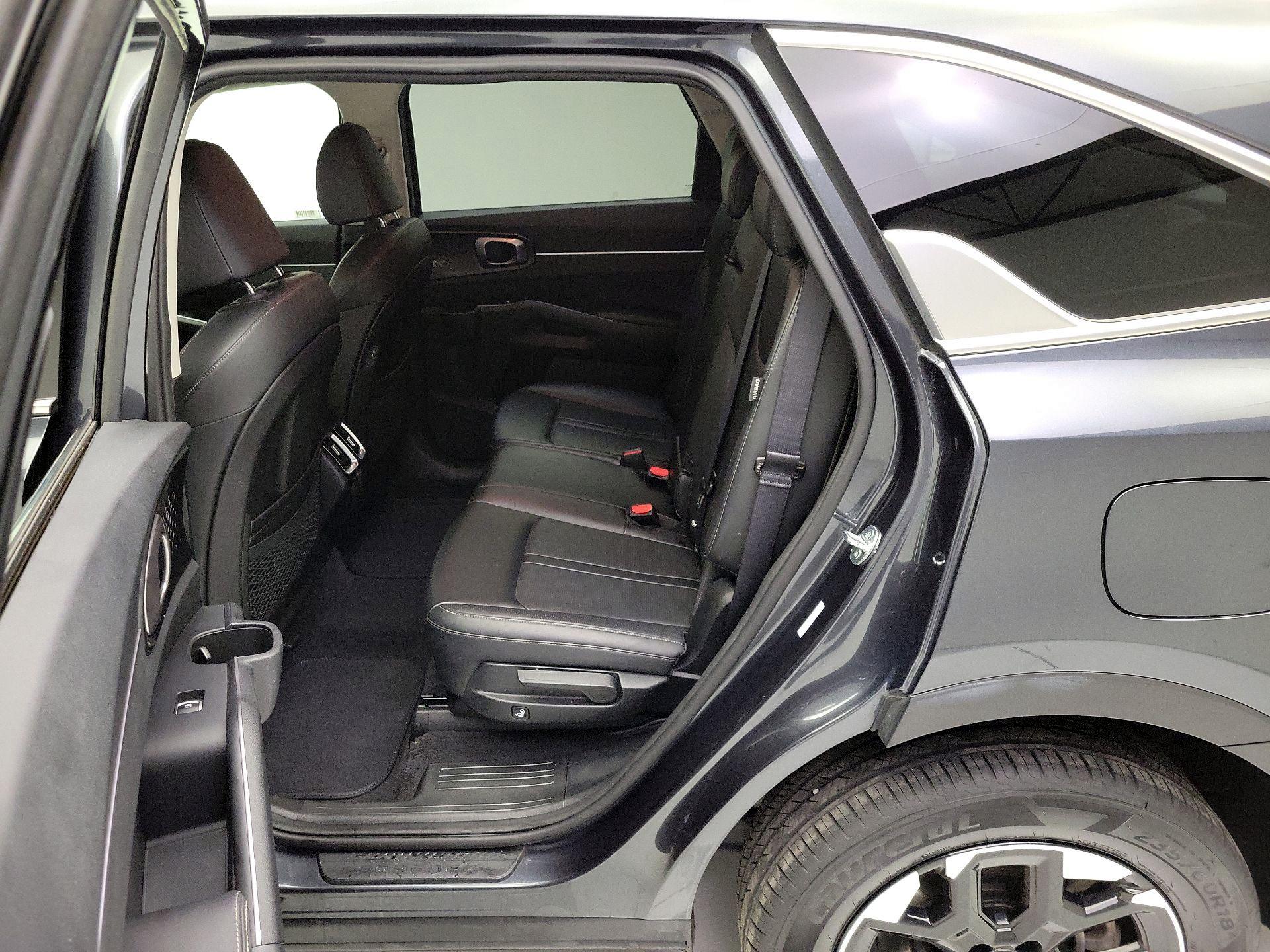 Thumbnail: 2024 Kia Sorento - 20