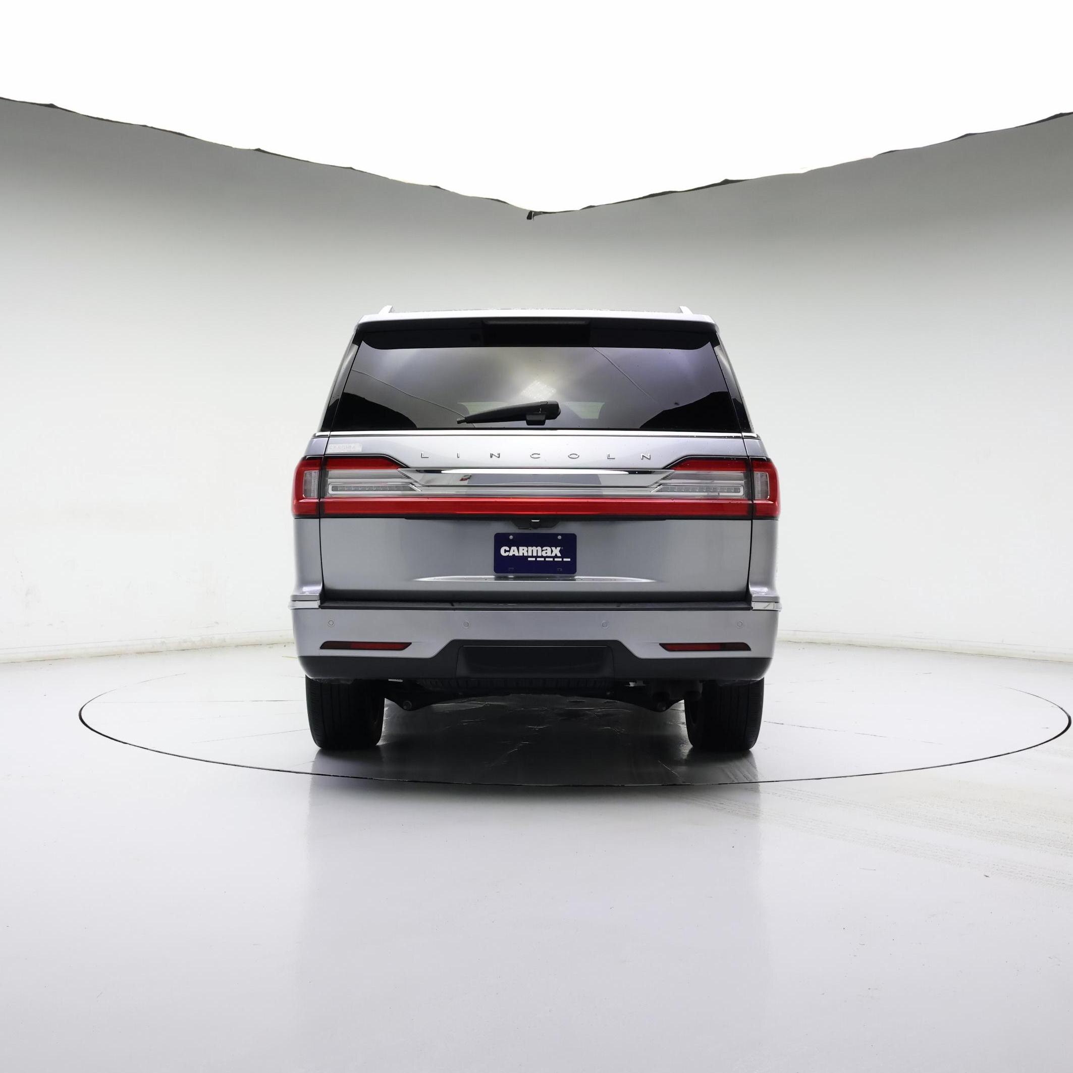 Thumbnail: 2021 Lincoln Navigator L - 6