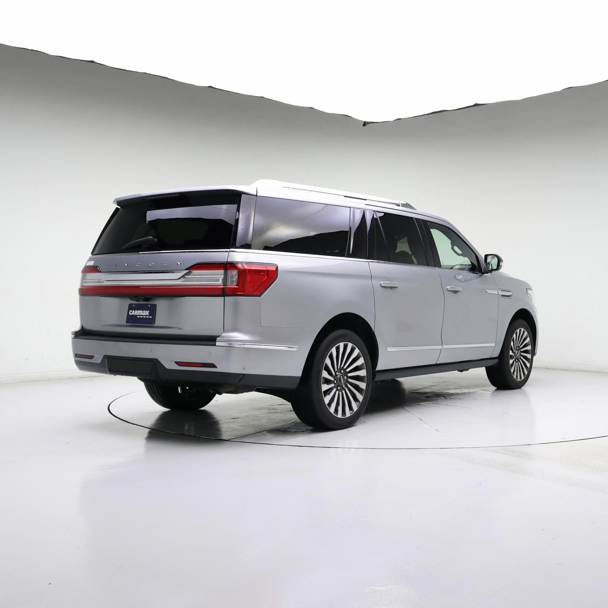 Thumbnail: 2021 Lincoln Navigator L - 8